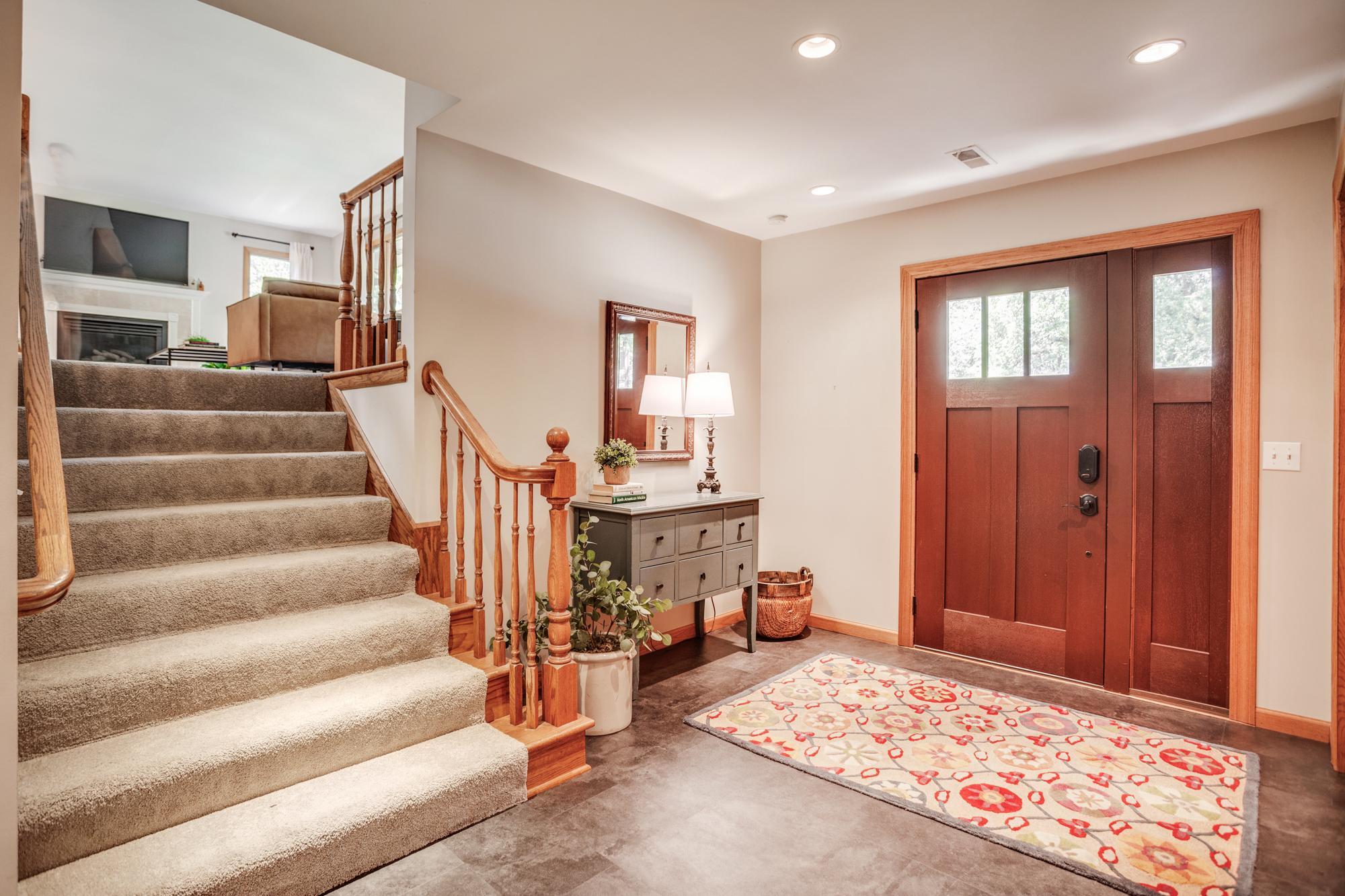 View of Residential at 1395 Farmdale Road, Mendota Heights MN 55118, Mendota Heights (4 of 70) - Mike Wilen | Minnesota Team Real Estate