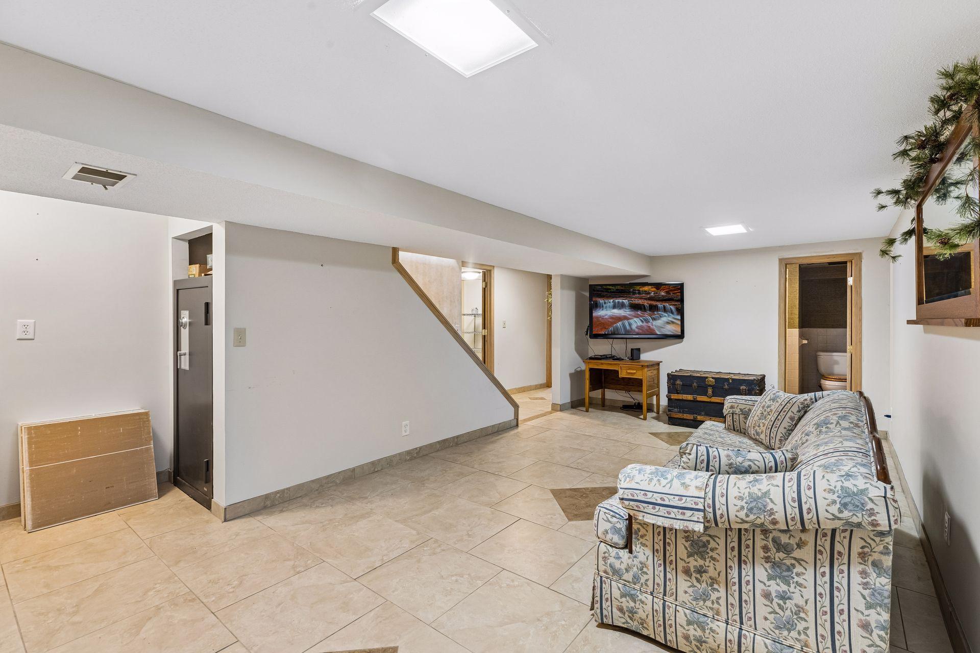View of Residential at 2501 80th Avenue, Brooklyn Park MN 55444, Brooklyn Park (44 of 64) - Mike Wilen | Minnesota Team Real Estate