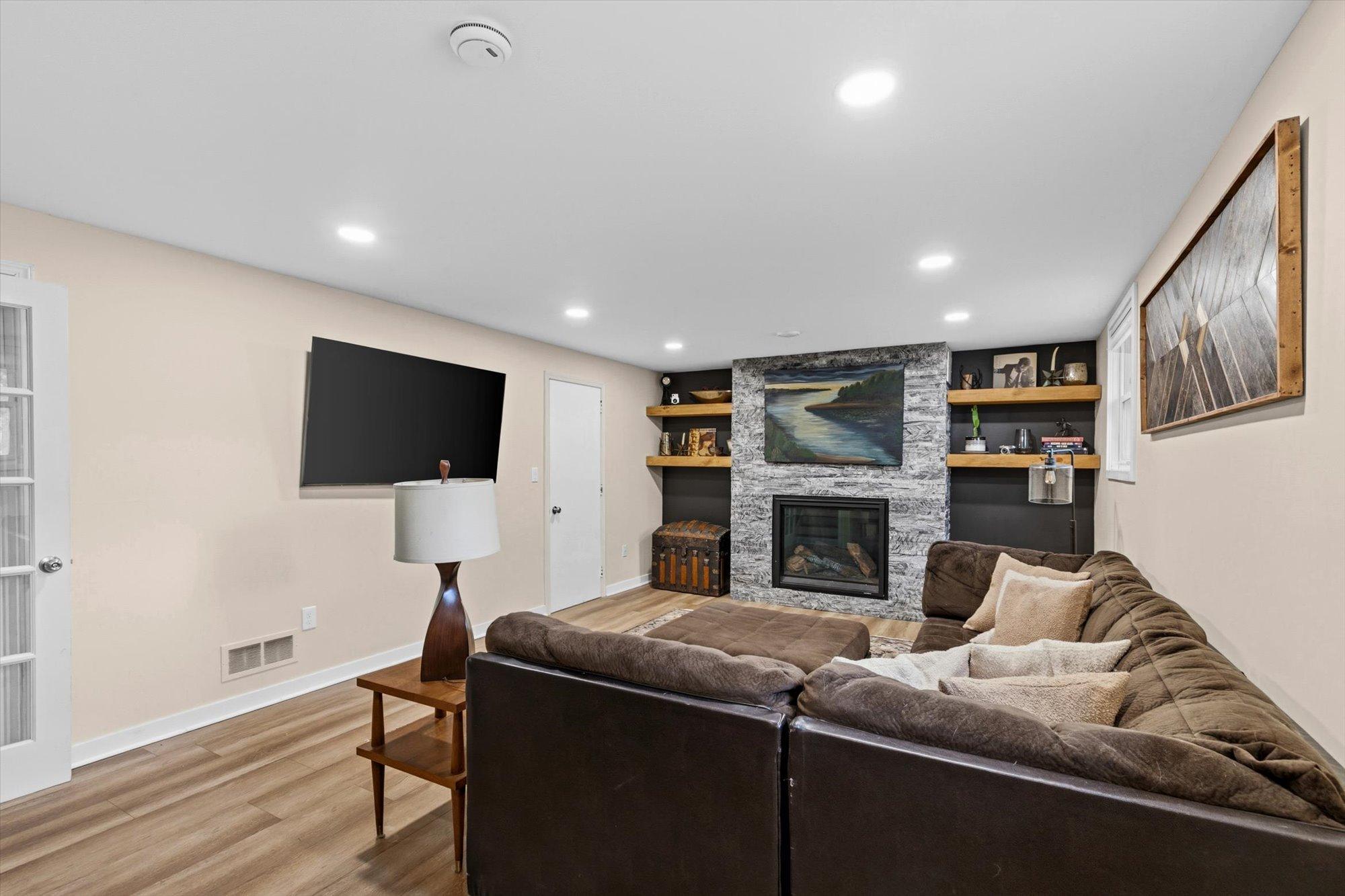 View of Residential at 2429 Ronald Avenue, White Bear Lake MN 55110, White Bear Lake (15 of 30) - Mike Wilen | Minnesota Team Real Estate