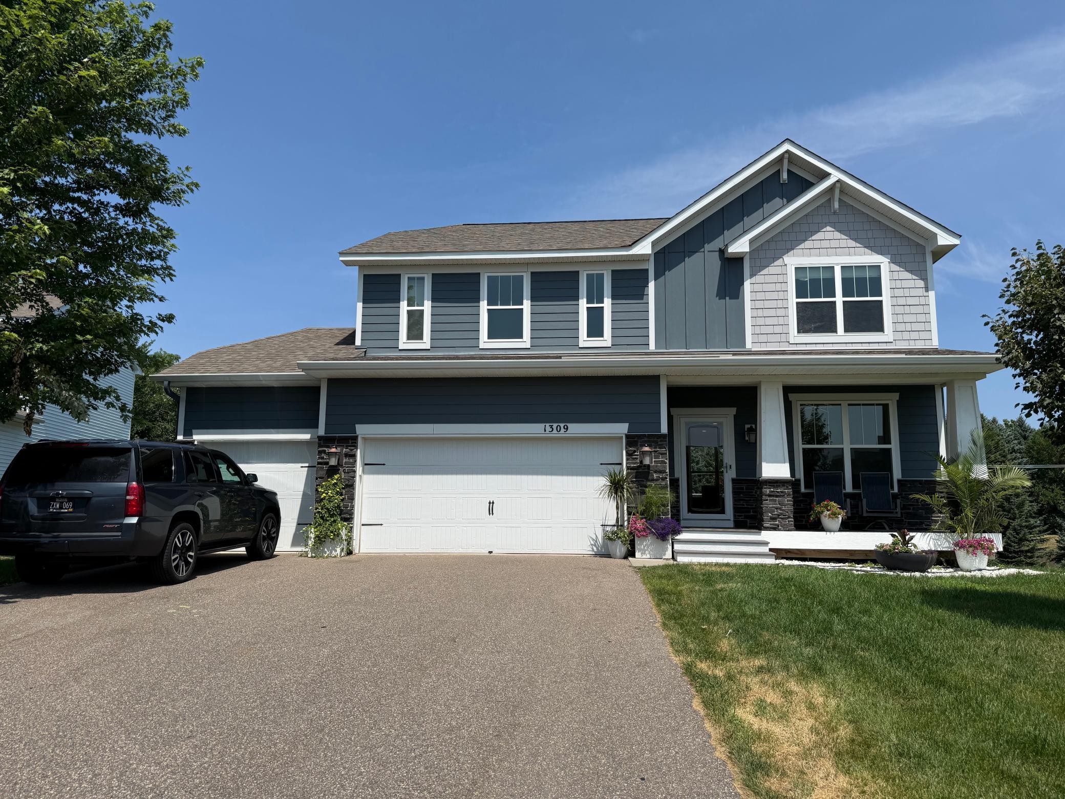 View of Single Family at 1309 Shadow Creek Curve, Eagan - Mike Wilen | Minnesota Team Real Estate