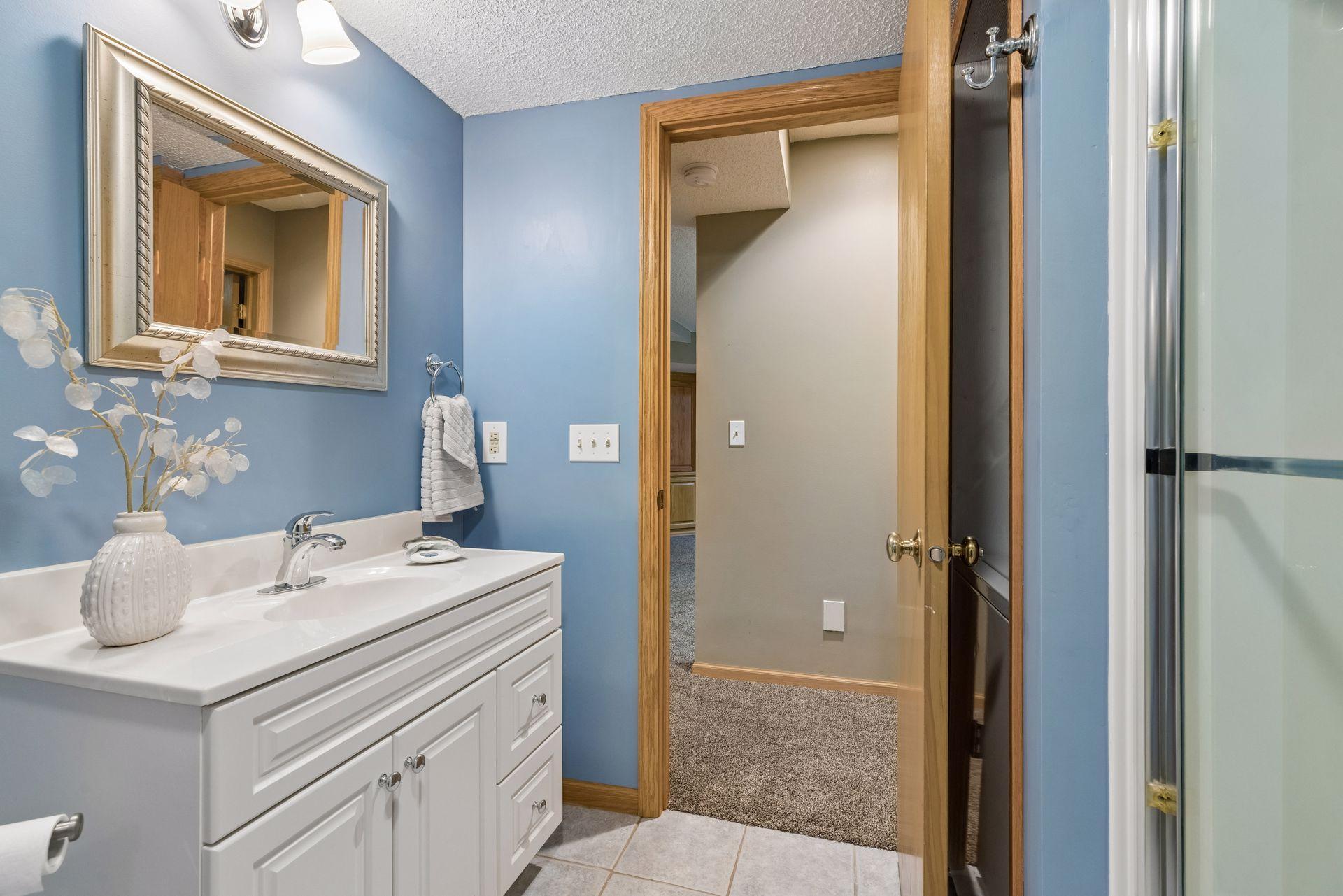 View of Residential at 2488 Hillwood Drive, Maplewood MN 55119, Maplewood (100 of 119) - Mike Wilen | Minnesota Team Real Estate