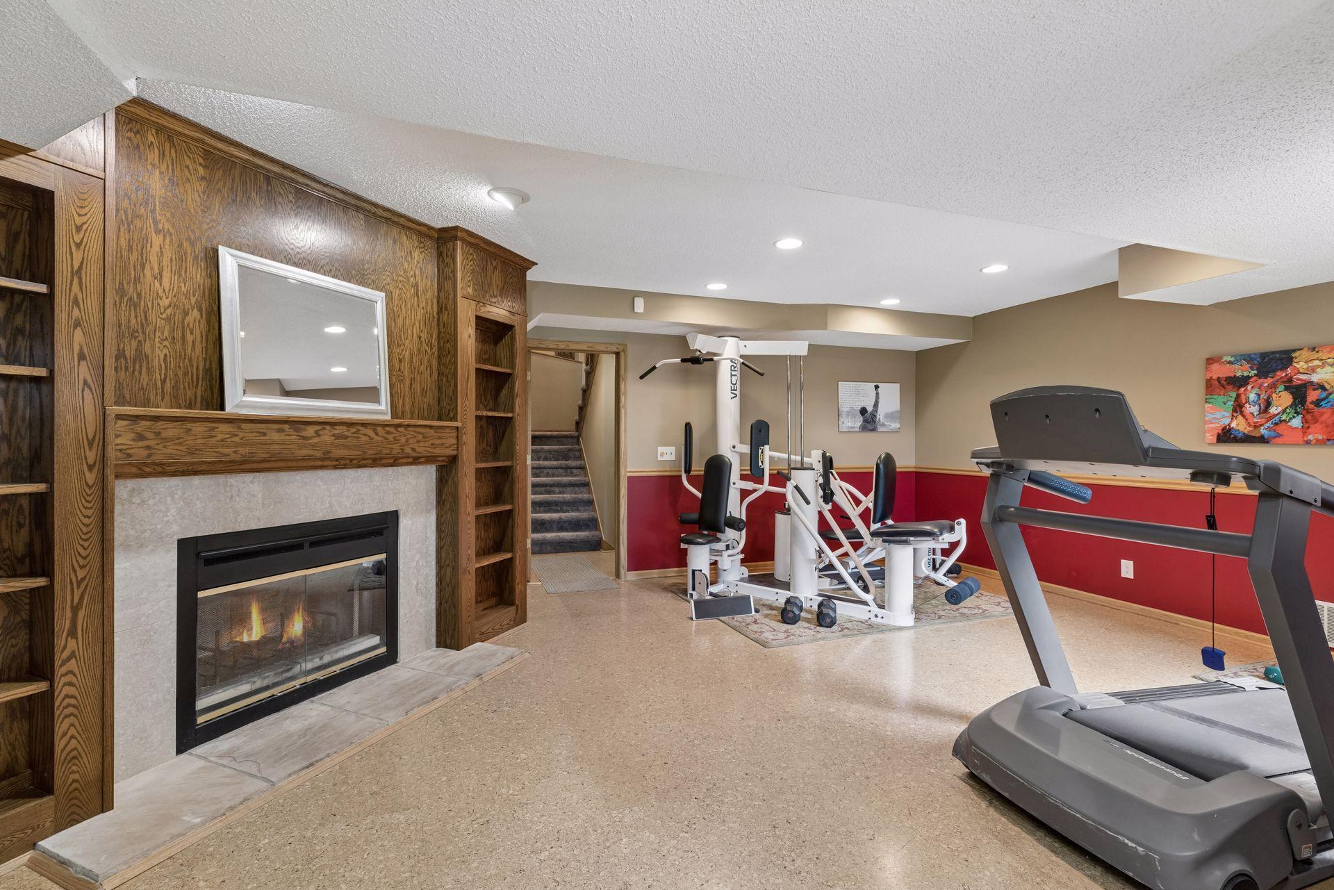 View of Residential at 2488 Hillwood Drive, Maplewood MN 55119, Maplewood (82 of 119) - Mike Wilen | Minnesota Team Real Estate