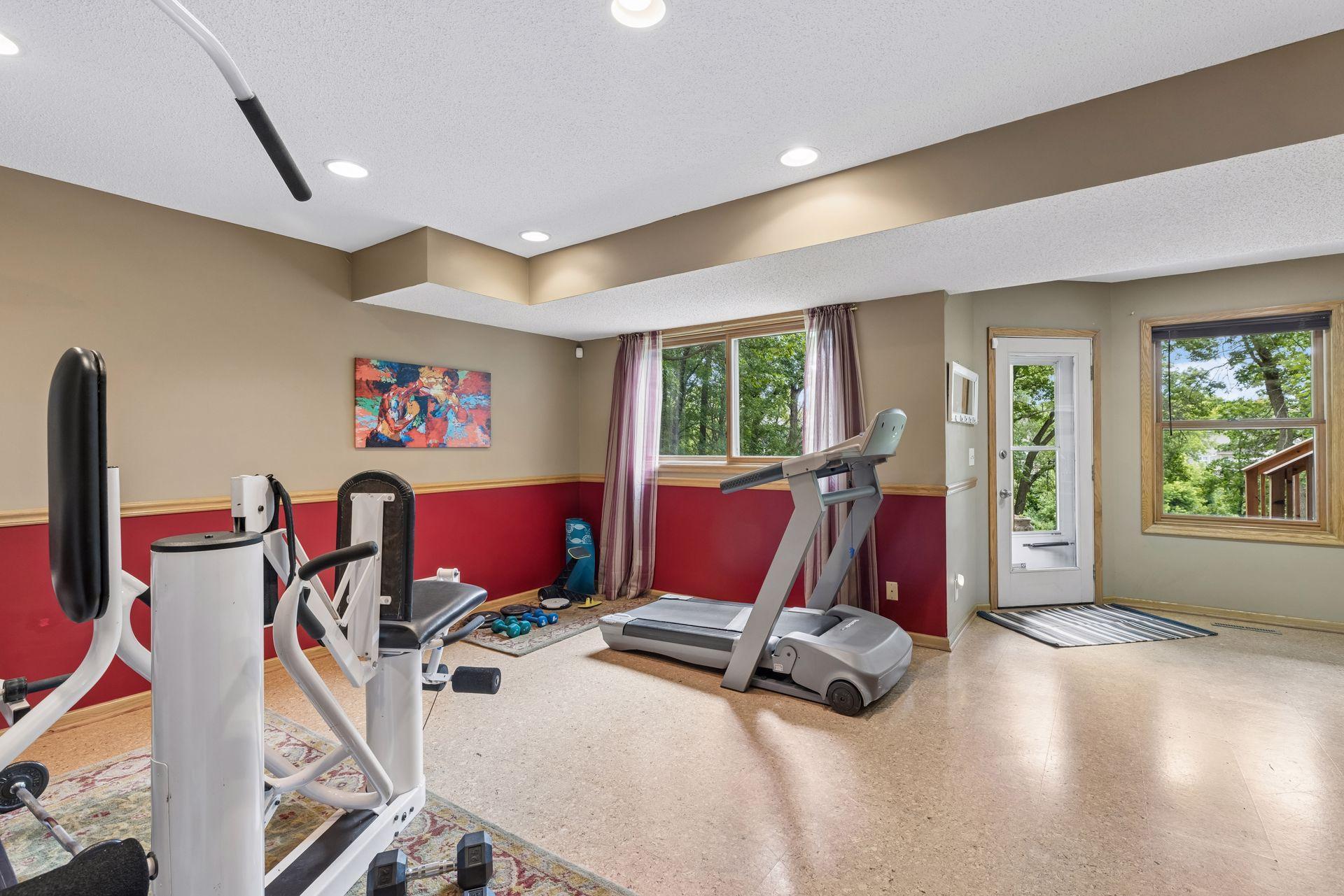 View of Residential at 2488 Hillwood Drive, Maplewood MN 55119, Maplewood (81 of 119) - Mike Wilen | Minnesota Team Real Estate