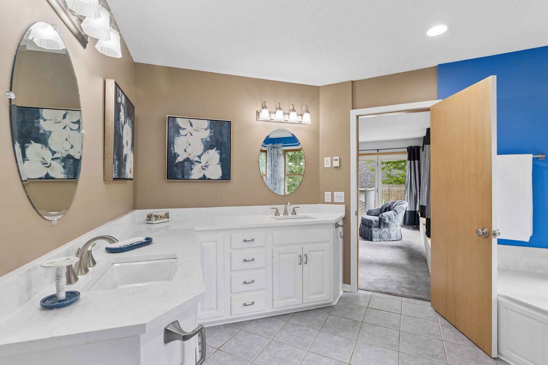 View of Residential at 2488 Hillwood Drive, Maplewood MN 55119, Maplewood (76 of 119) - Mike Wilen | Minnesota Team Real Estate