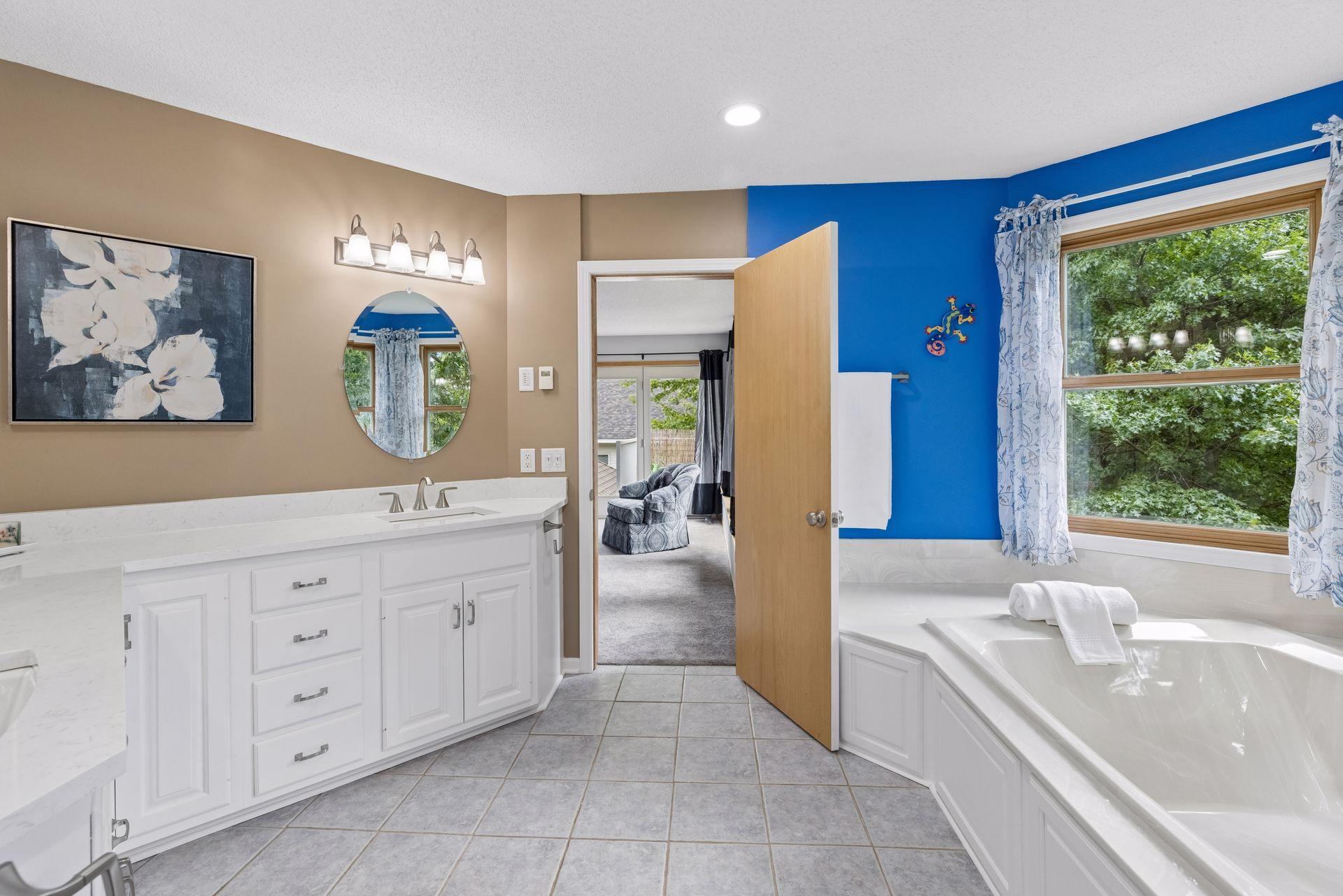 View of Residential at 2488 Hillwood Drive, Maplewood MN 55119, Maplewood (74 of 119) - Mike Wilen | Minnesota Team Real Estate