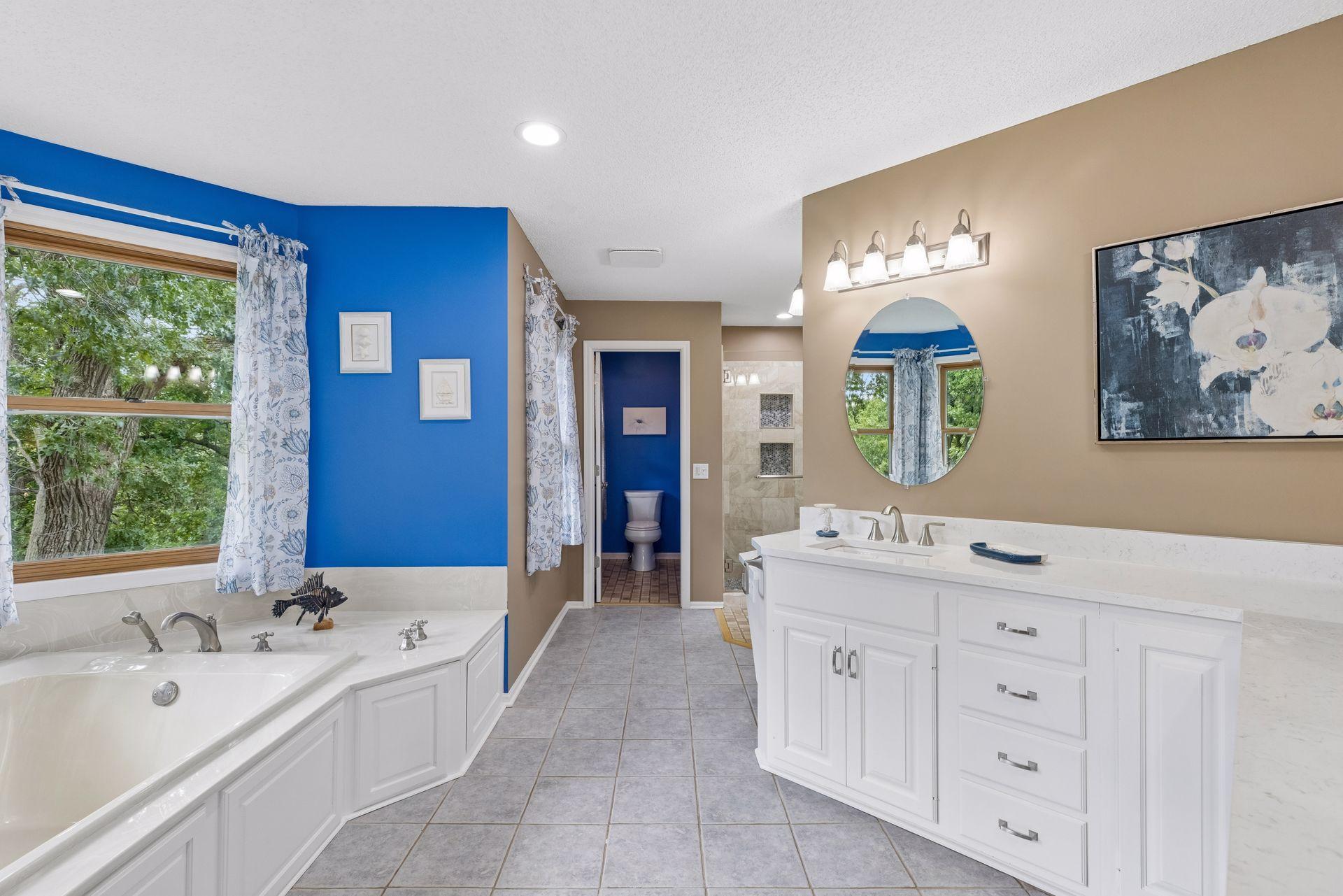 View of Residential at 2488 Hillwood Drive, Maplewood MN 55119, Maplewood (67 of 119) - Mike Wilen | Minnesota Team Real Estate
