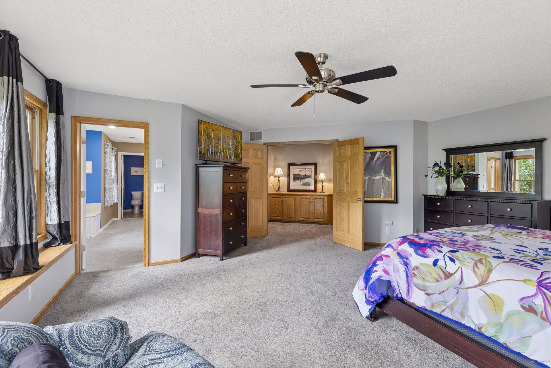 View of Residential at 2488 Hillwood Drive, Maplewood MN 55119, Maplewood (69 of 119) - Mike Wilen | Minnesota Team Real Estate