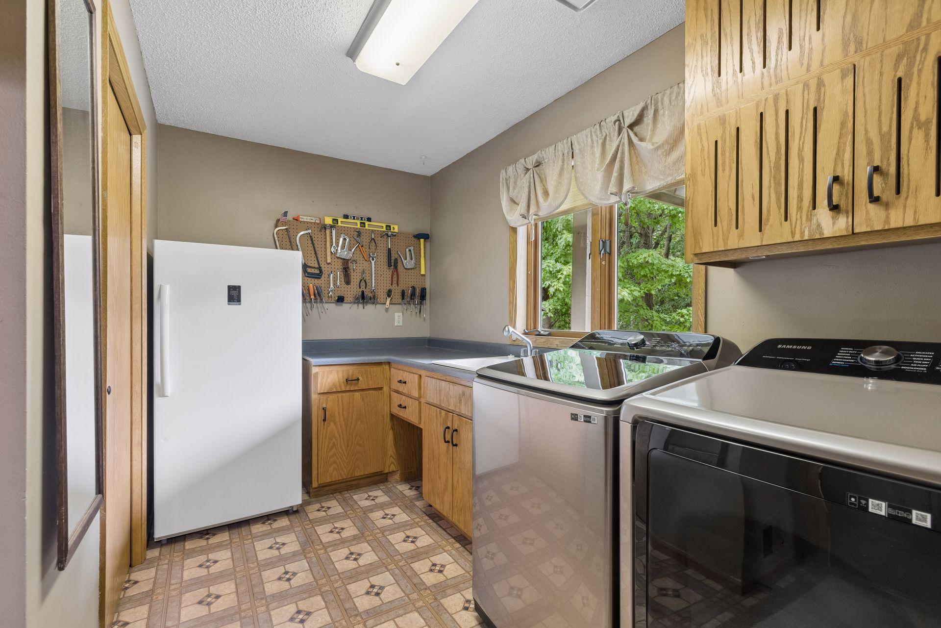 View of Residential at 2488 Hillwood Drive, Maplewood MN 55119, Maplewood (61 of 119) - Mike Wilen | Minnesota Team Real Estate