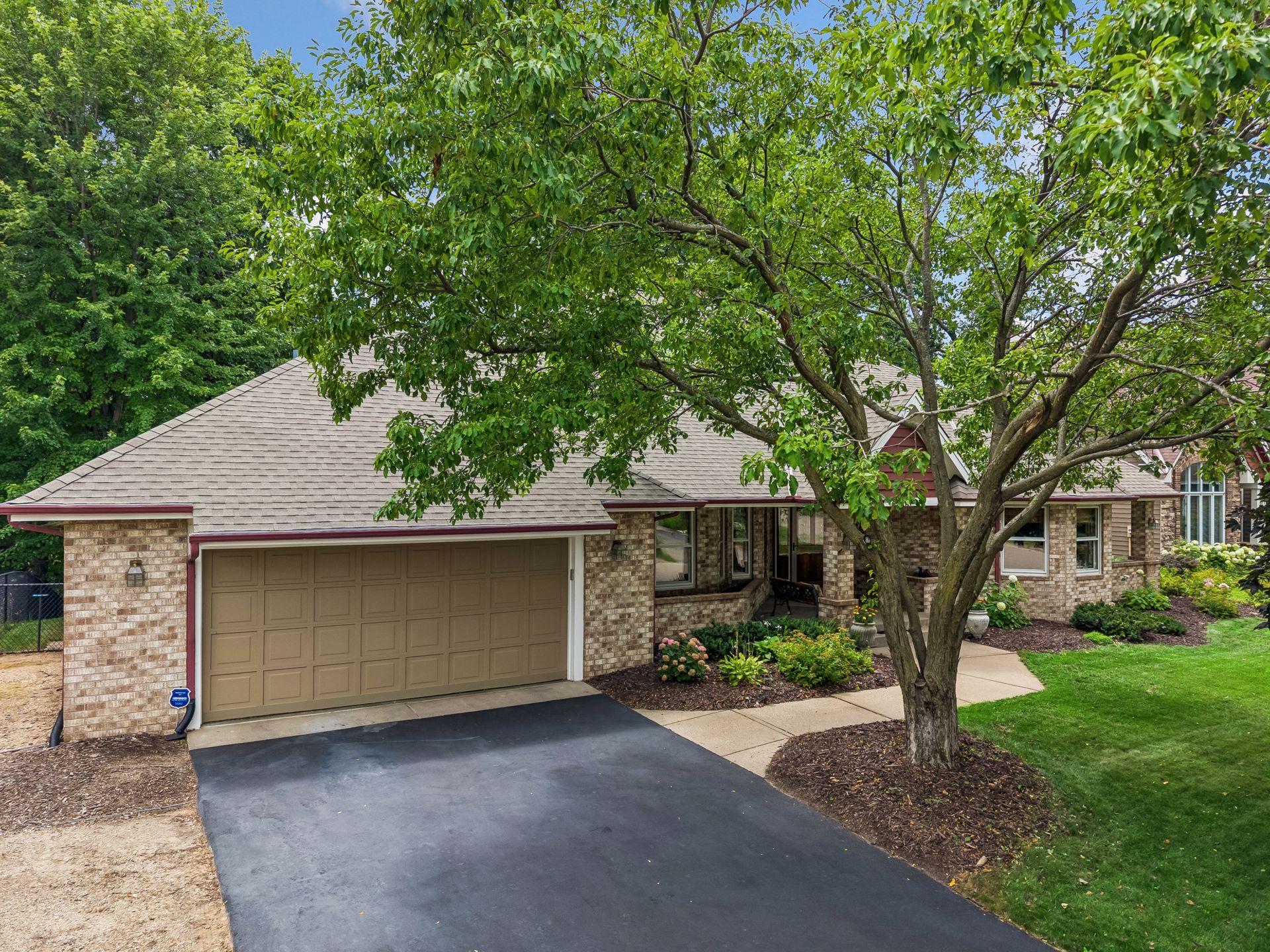 View of Residential at 2488 Hillwood Drive, Maplewood MN 55119, Maplewood (4 of 119) - Mike Wilen | Minnesota Team Real Estate