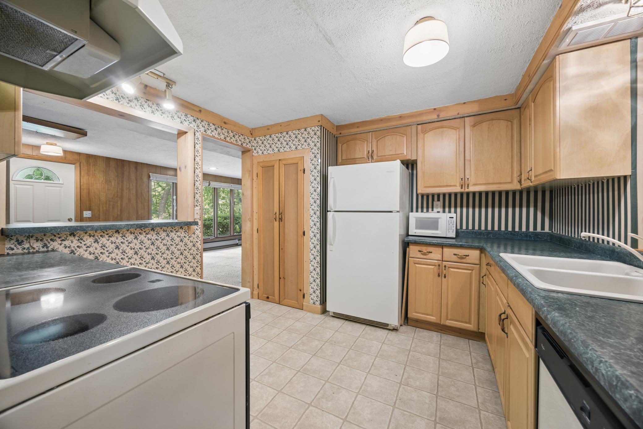 View of Residential at 290 Rice Creek Boulevard, Fridley MN 55432, Fridley (19 of 25) - Mike Wilen | Minnesota Team Real Estate