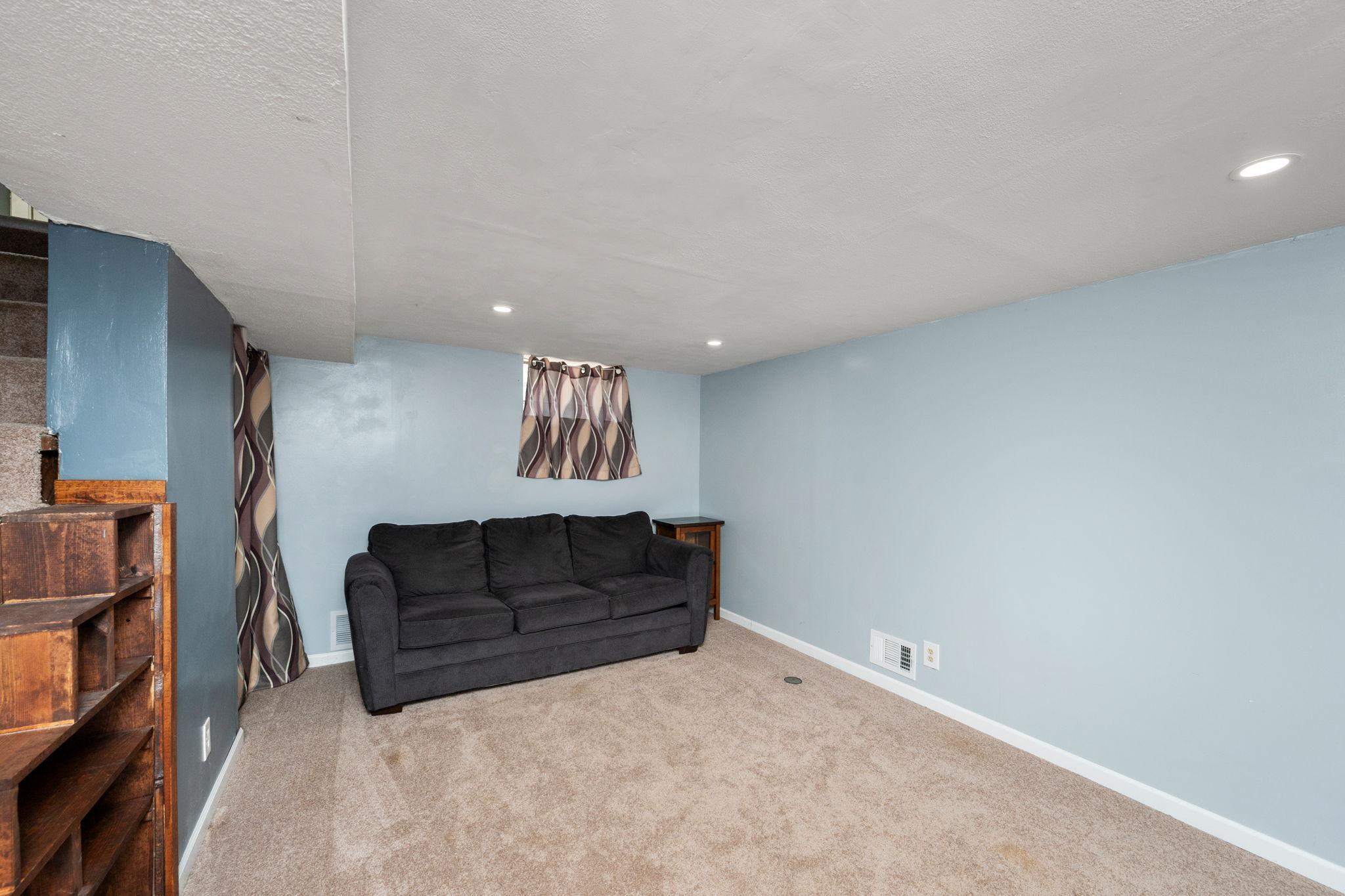 View of Residential at 2821 Quebec Avenue, Saint Louis Park MN 55426, Saint Louis Park (14 of 23) - Mike Wilen | Minnesota Team Real Estate