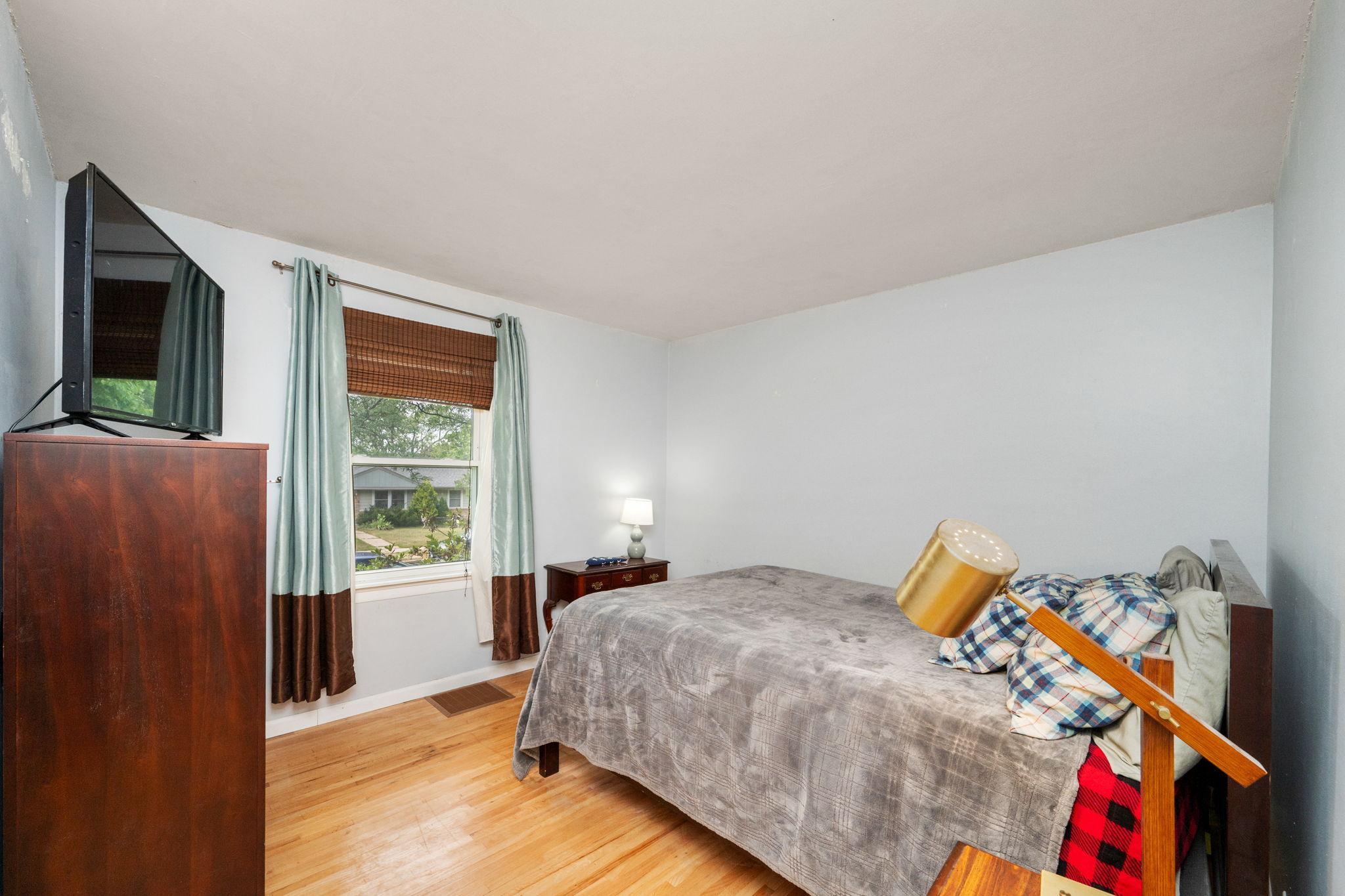 View of Residential at 2821 Quebec Avenue, Saint Louis Park MN 55426, Saint Louis Park (10 of 23) - Mike Wilen | Minnesota Team Real Estate