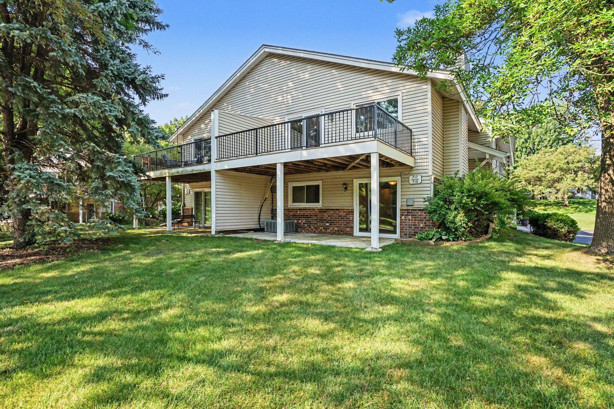 View of Residential at 719 Evergreen Court, Burnsville MN 55337, Burnsville (24 of 27) - Mike Wilen | Minnesota Team Real Estate
