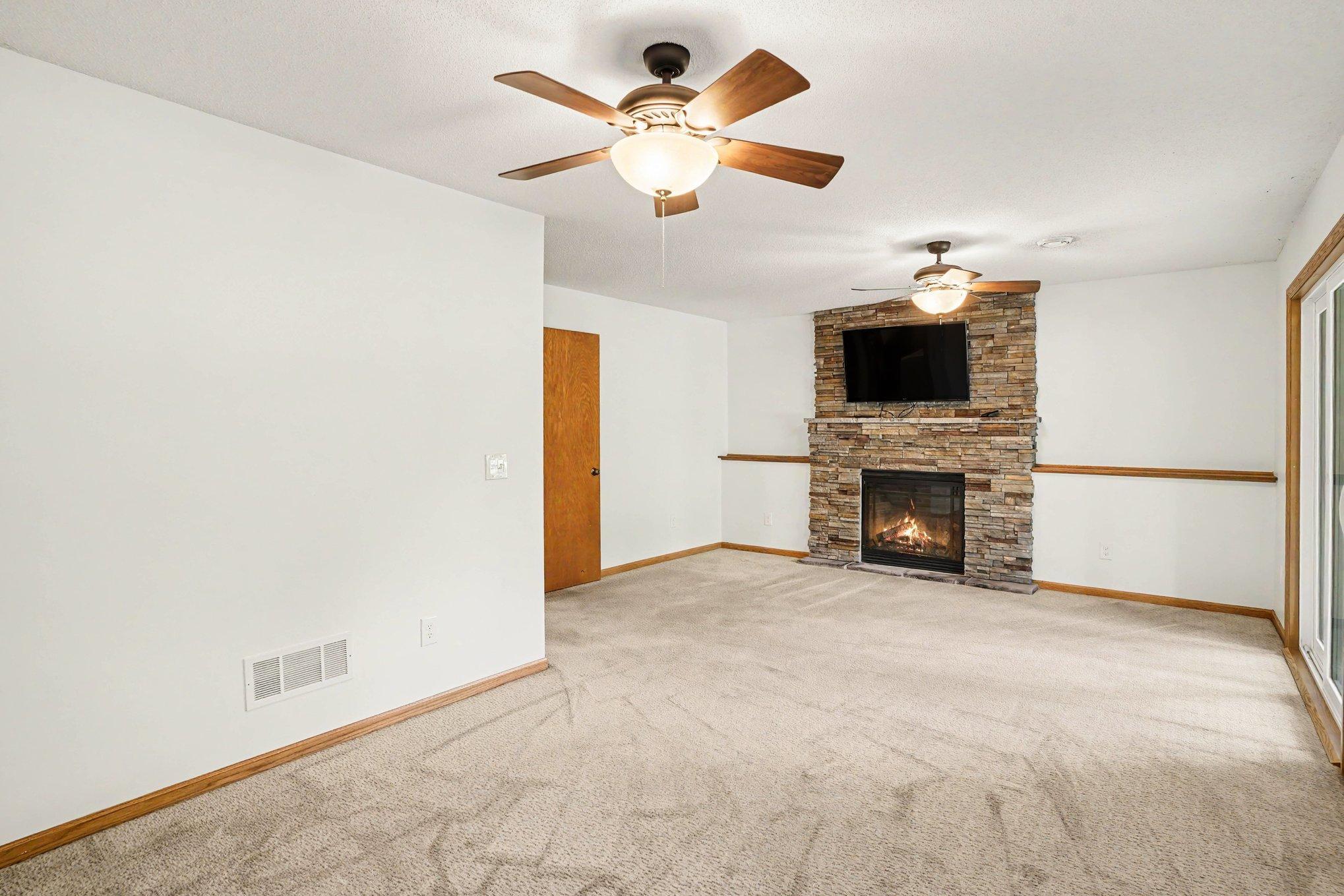 View of Residential at 719 Evergreen Court, Burnsville MN 55337, Burnsville (18 of 27) - Mike Wilen | Minnesota Team Real Estate