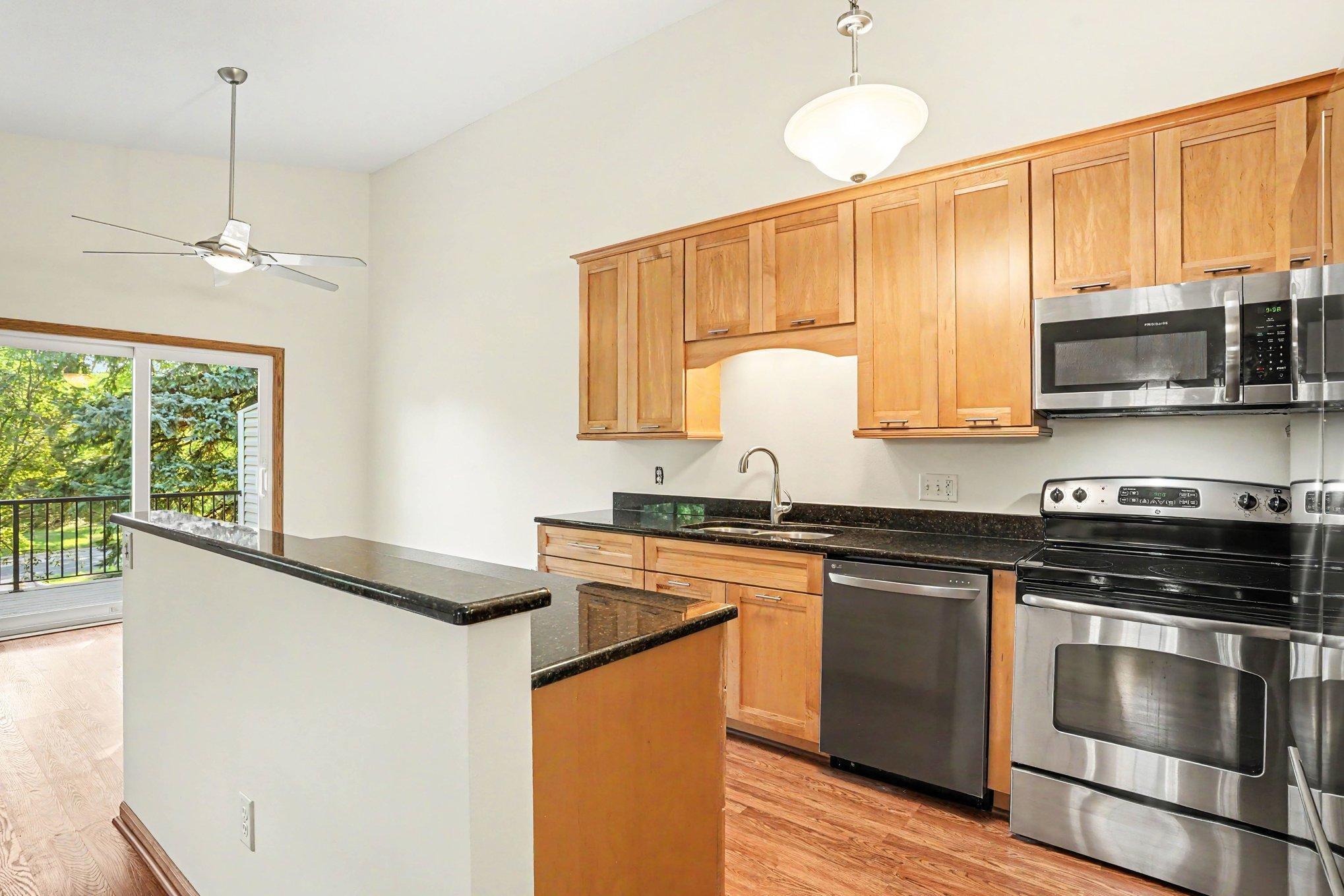 View of Residential at 719 Evergreen Court, Burnsville MN 55337, Burnsville (10 of 27) - Mike Wilen | Minnesota Team Real Estate