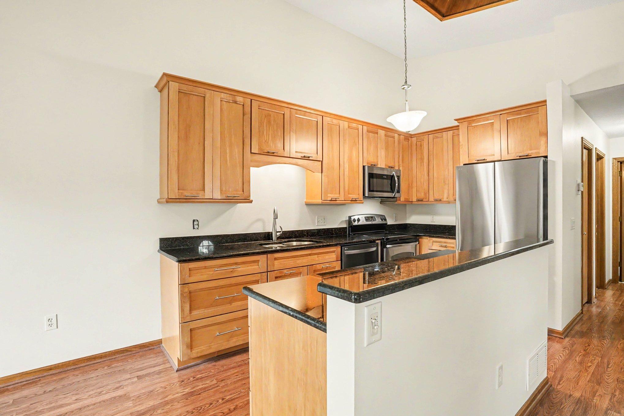 View of Residential at 719 Evergreen Court, Burnsville MN 55337, Burnsville (8 of 27) - Mike Wilen | Minnesota Team Real Estate