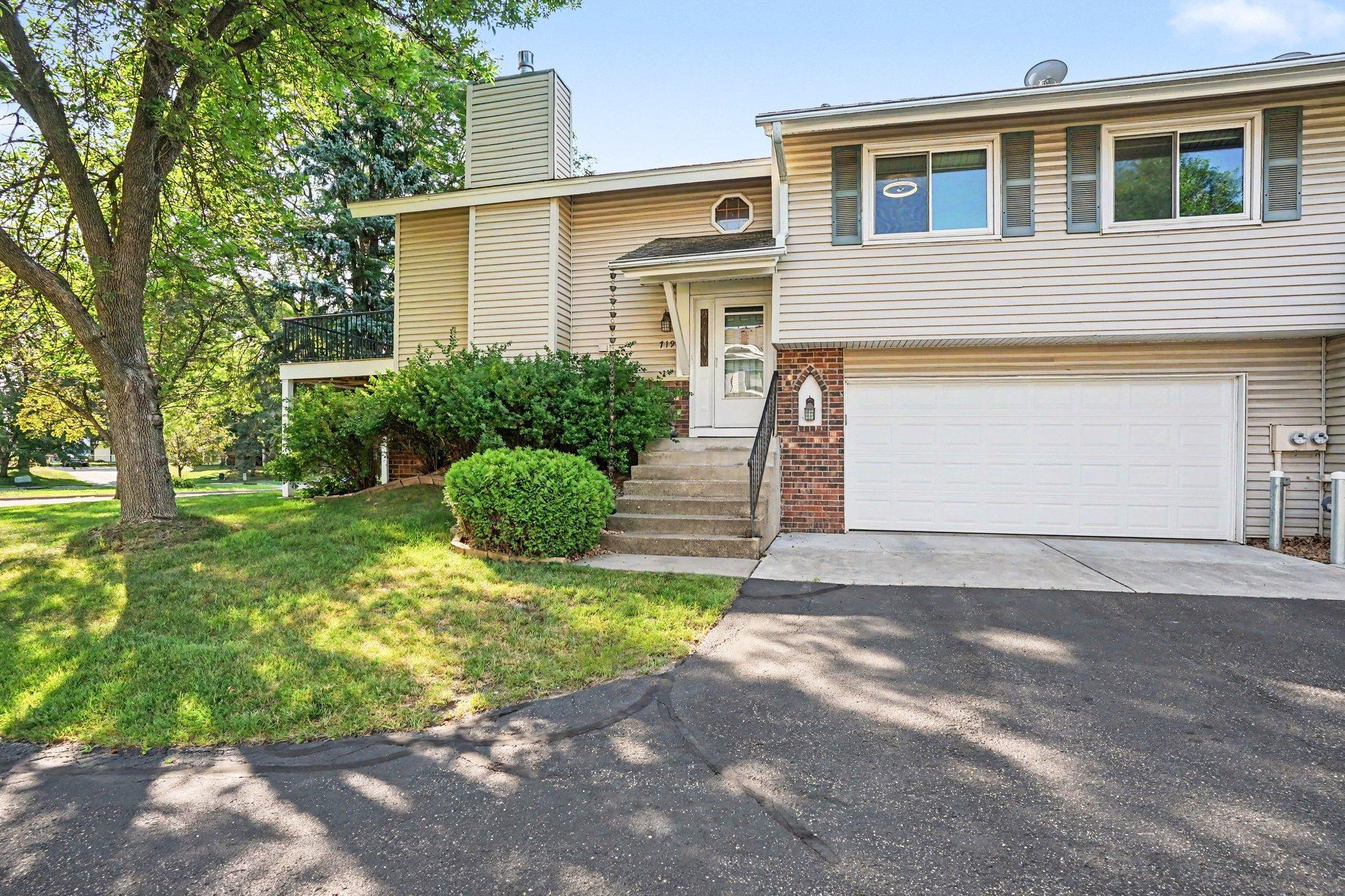 View of Residential at 719 Evergreen Court, Burnsville MN 55337, Burnsville (2 of 27) - Mike Wilen | Minnesota Team Real Estate