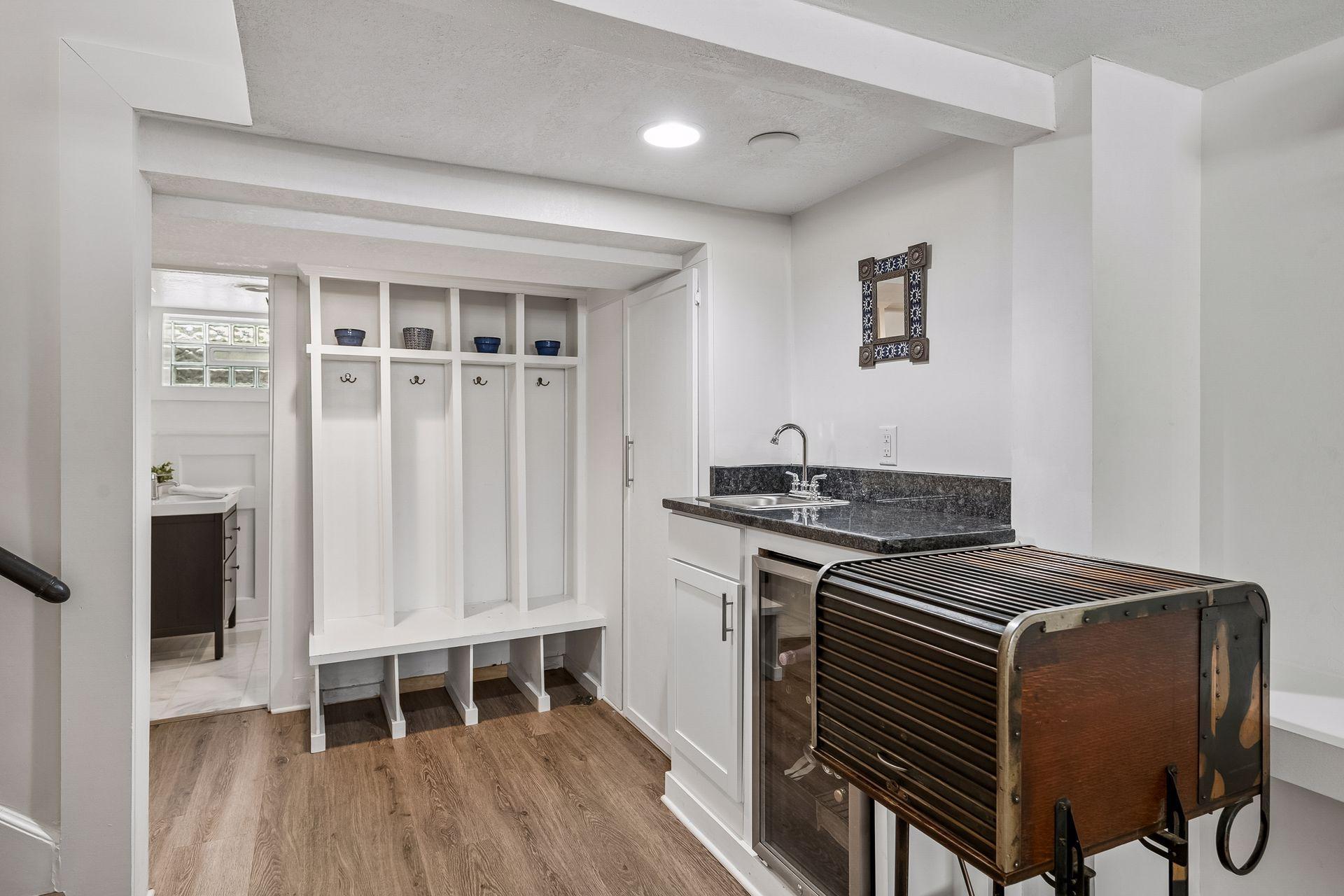 View of Residential at 5336 Ewing Avenue, Minneapolis MN 55410, Minneapolis (31 of 51) - Mike Wilen | Minnesota Team Real Estate