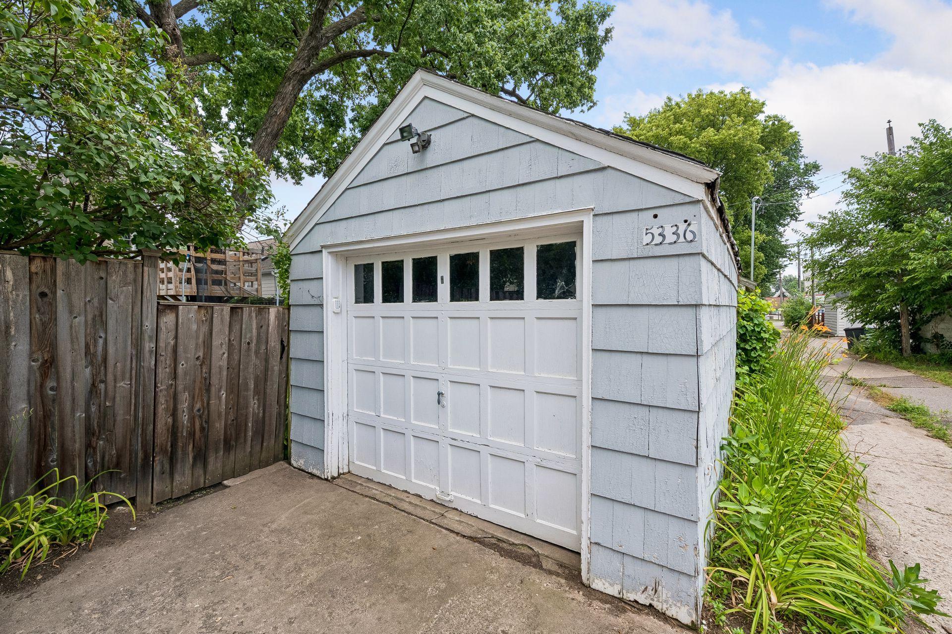 View of Residential at 5336 Ewing Avenue, Minneapolis MN 55410, Minneapolis (39 of 51) - Mike Wilen | Minnesota Team Real Estate
