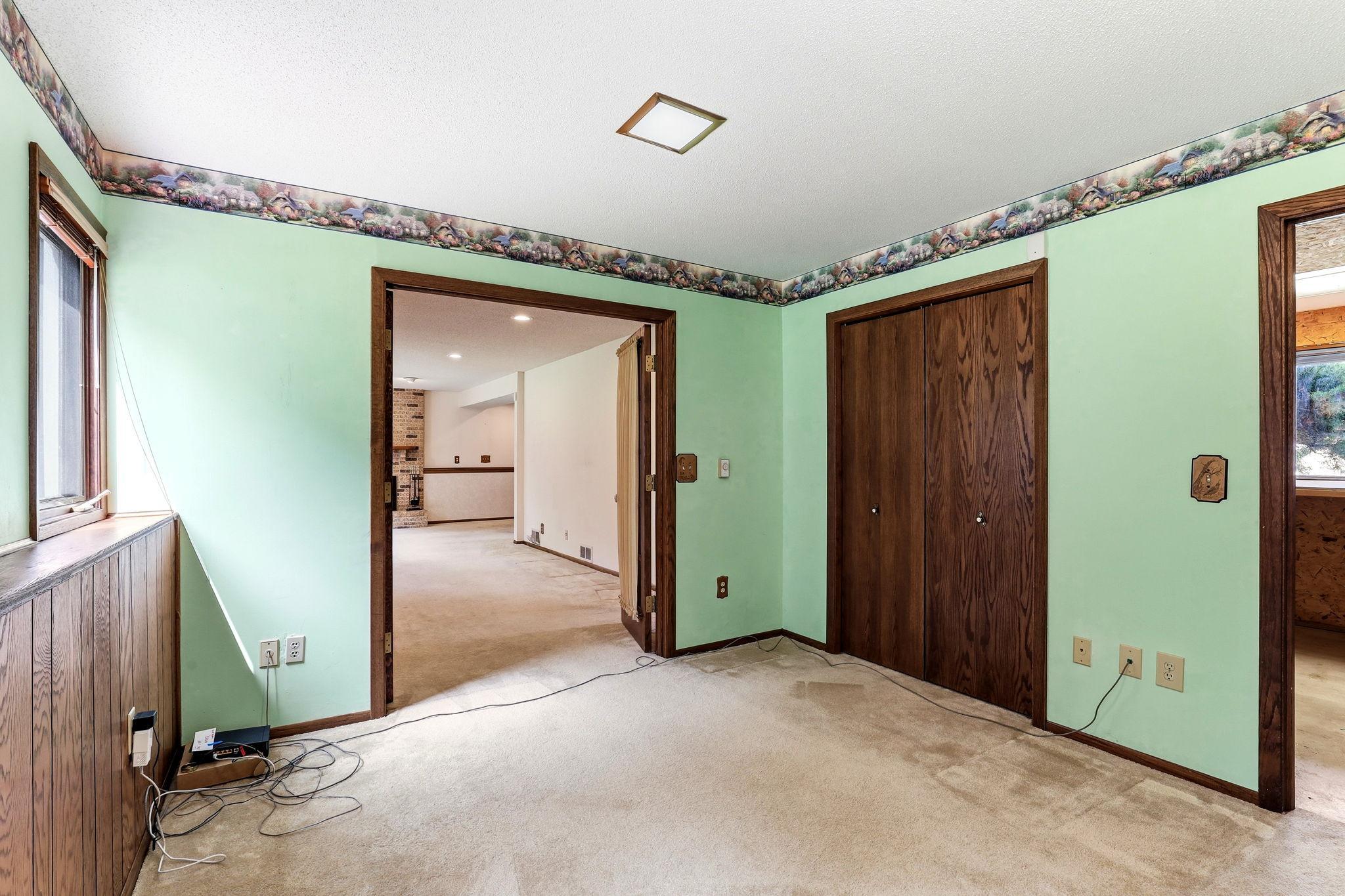 View of Residential at 525 Lakewood Drive, Maplewood MN 55119, Maplewood (34 of 46) - Mike Wilen | Minnesota Team Real Estate
