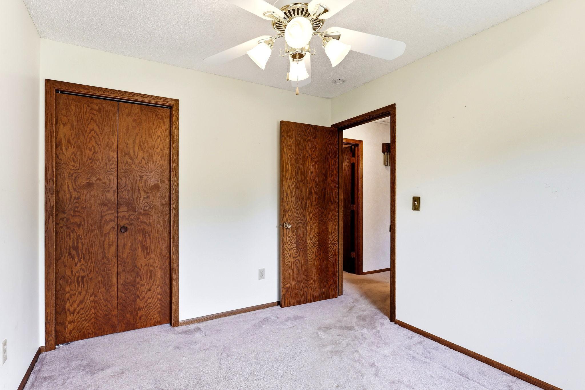 View of Residential at 525 Lakewood Drive, Maplewood MN 55119, Maplewood (20 of 46) - Mike Wilen | Minnesota Team Real Estate