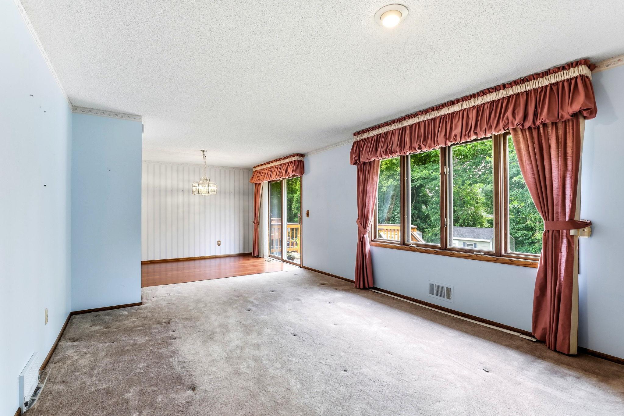 View of Residential at 525 Lakewood Drive, Maplewood MN 55119, Maplewood (5 of 46) - Mike Wilen | Minnesota Team Real Estate