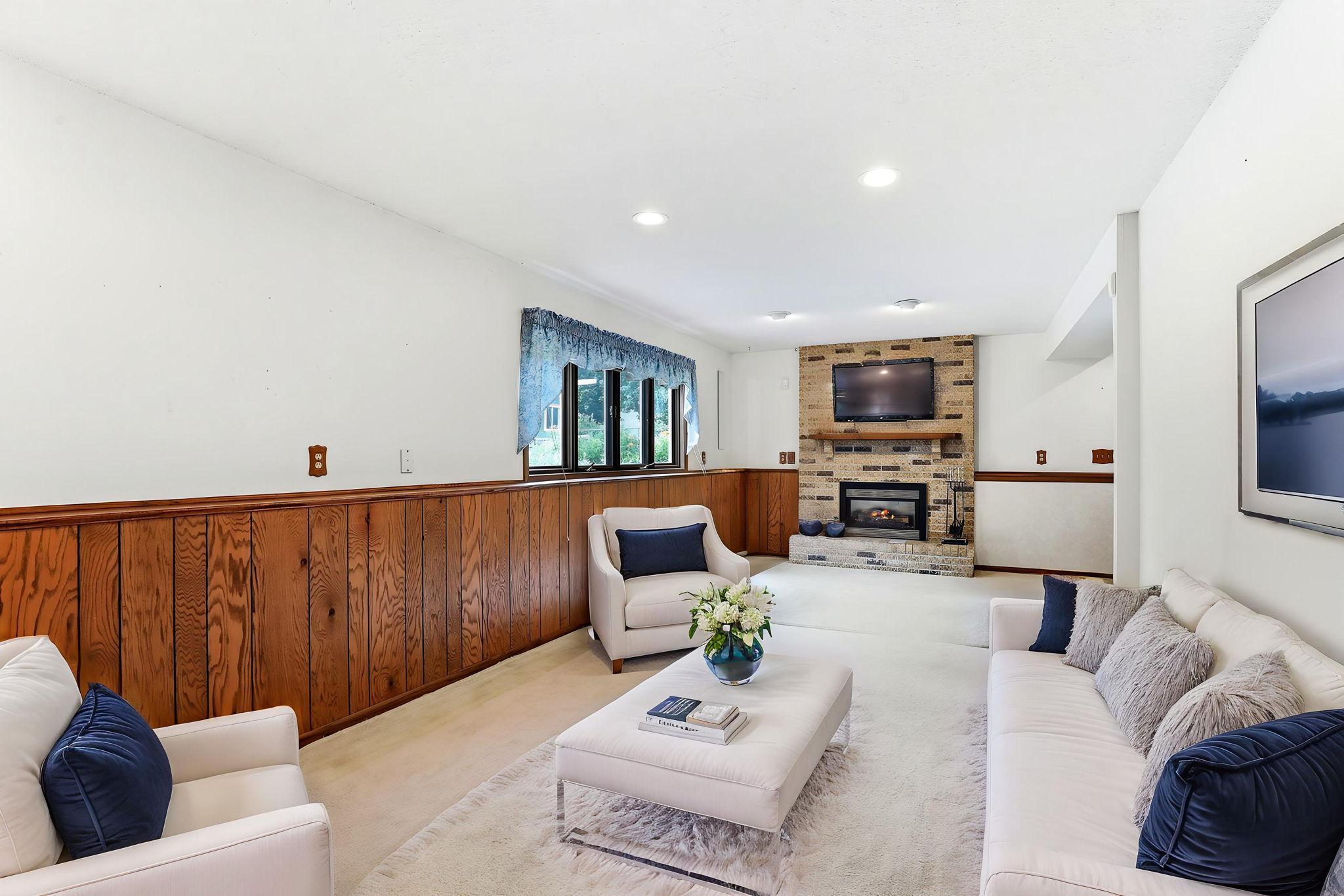 View of Residential at 525 Lakewood Drive, Maplewood MN 55119, Maplewood (27 of 46) - Mike Wilen | Minnesota Team Real Estate