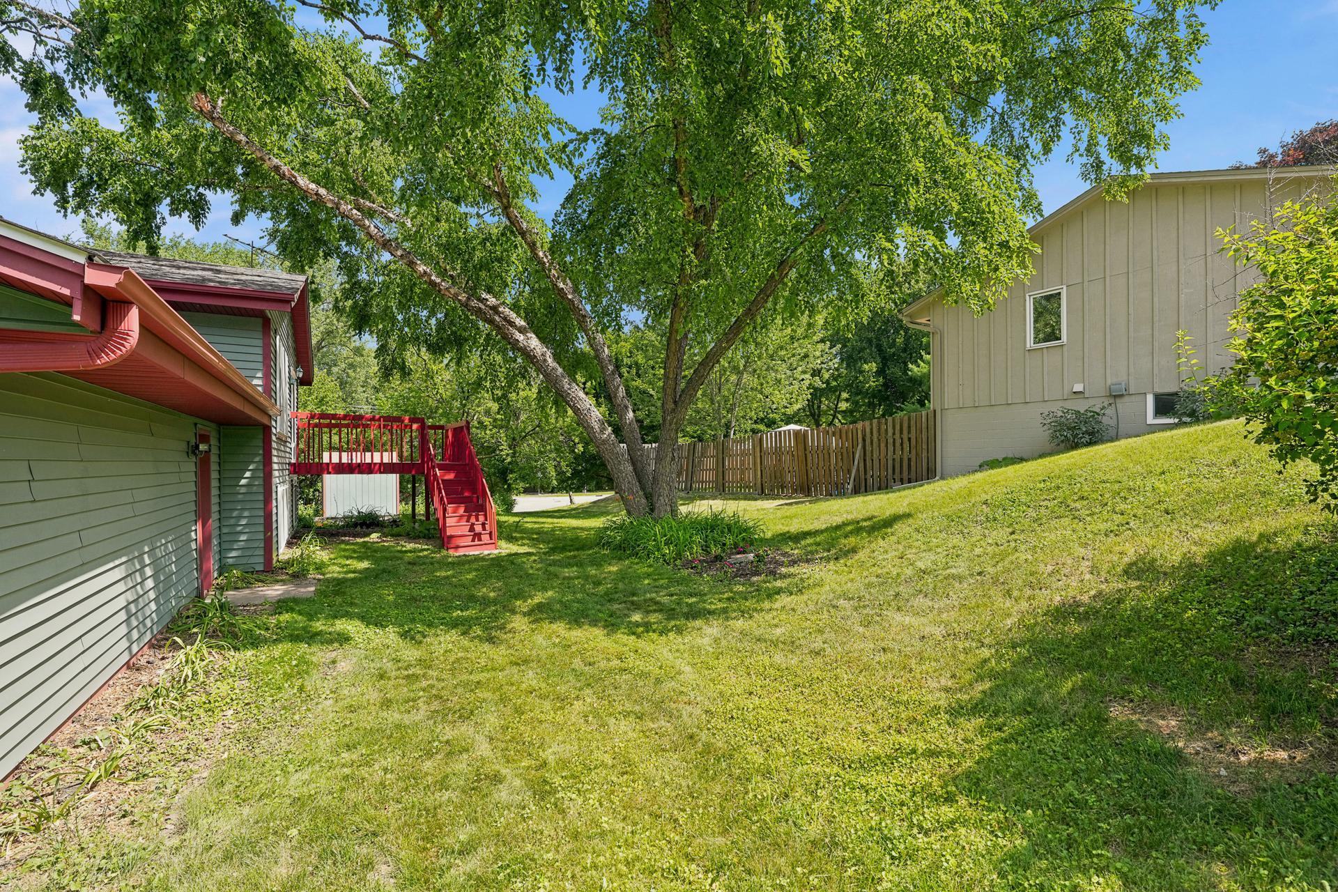 View of Residential at 9401 Briar Road, Bloomington MN 55437, Bloomington (38 of 40) - Mike Wilen | Minnesota Team Real Estate