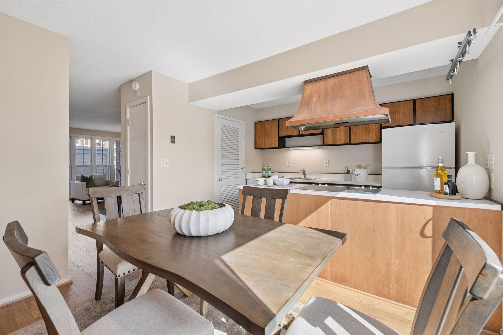 View of Residential at 6433 Barrie Road, Edina MN 55435, Edina (10 of 31) - Mike Wilen | Minnesota Team Real Estate