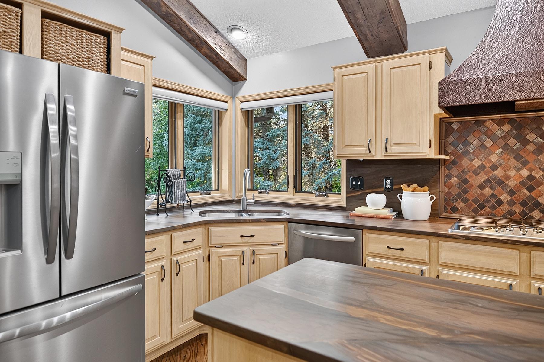 View of Residential at 6518 Gleason Court, Edina MN 55436, Edina (18 of 41) - Mike Wilen | Minnesota Team Real Estate