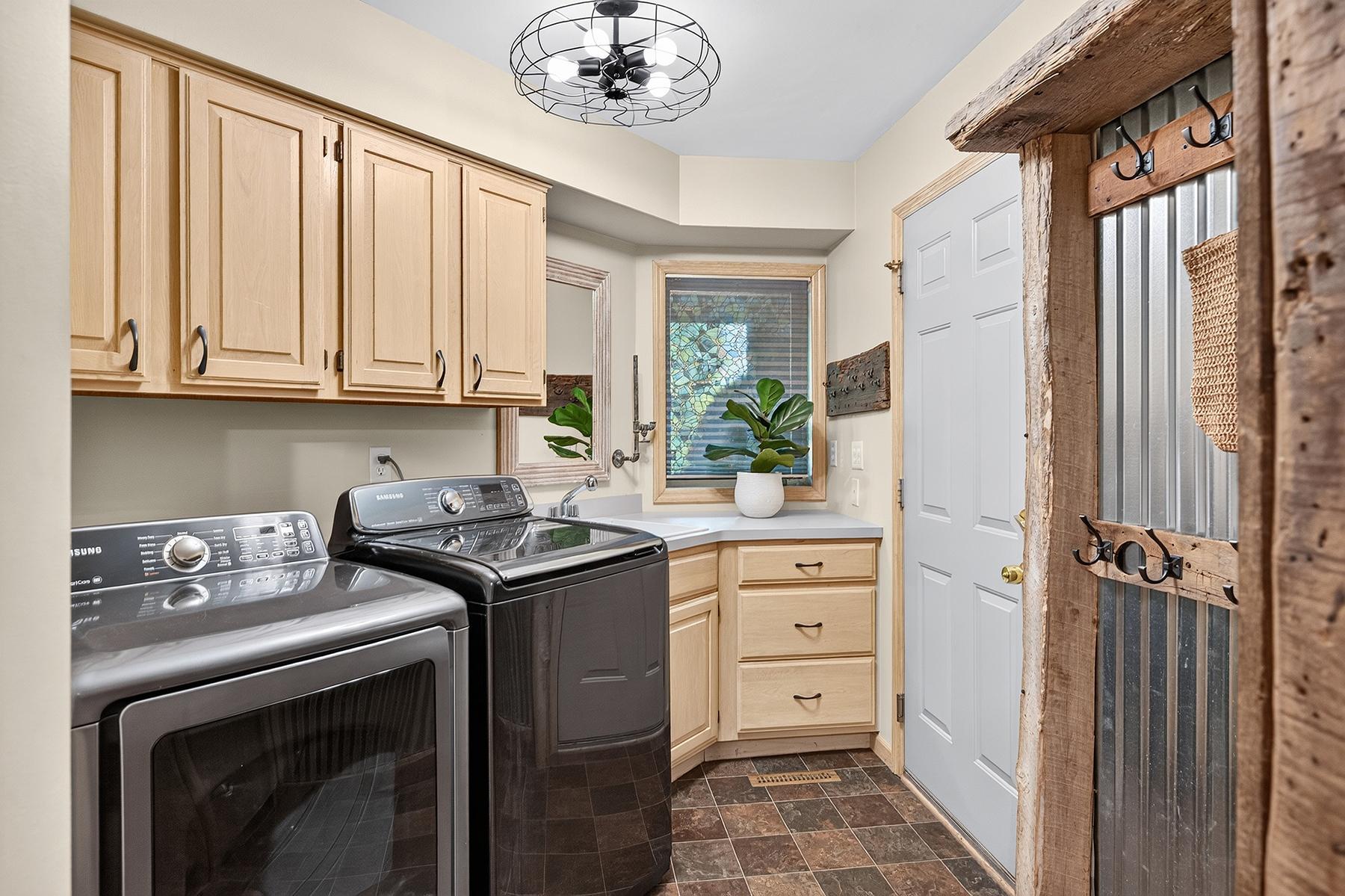View of Residential at 6518 Gleason Court, Edina MN 55436, Edina (19 of 41) - Mike Wilen | Minnesota Team Real Estate