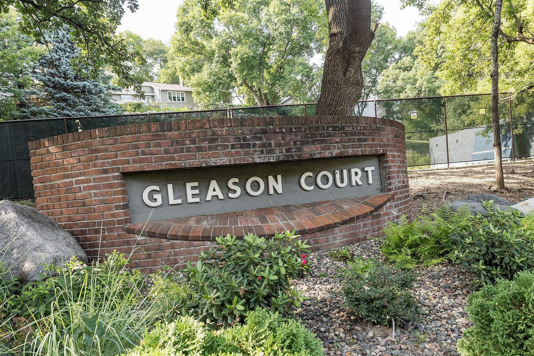 View of Residential at 6518 Gleason Court, Edina MN 55436, Edina (39 of 41) - Mike Wilen | Minnesota Team Real Estate