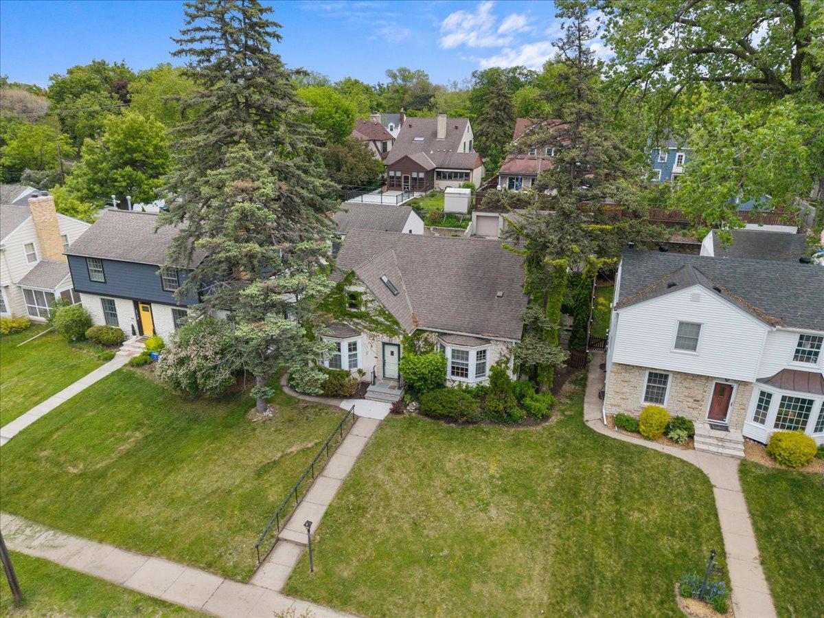 View of Residential at 2717 France Avenue, Minneapolis MN 55416, Minneapolis (49 of 55) - Mike Wilen | Minnesota Team Real Estate