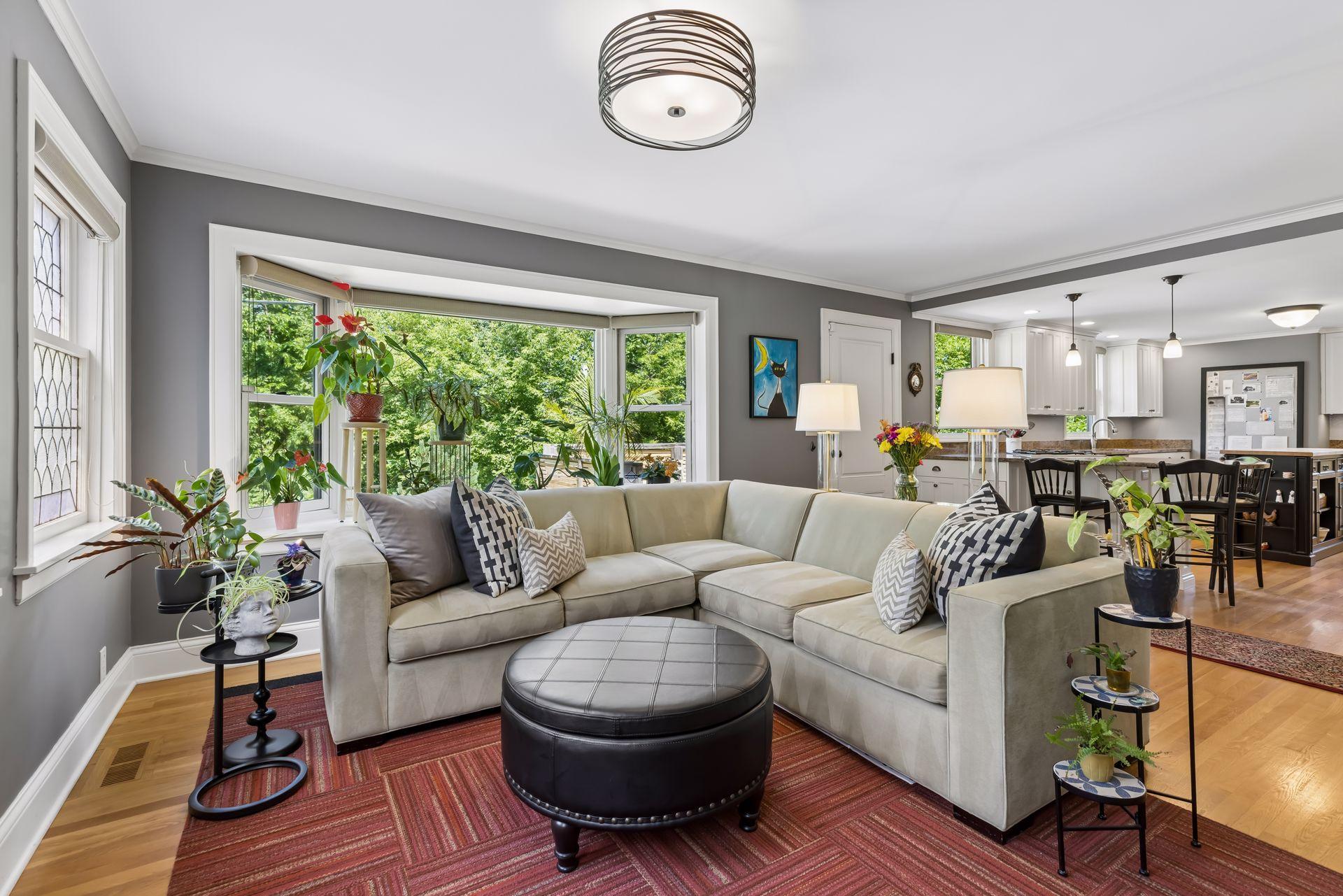 View of Residential at 1818 Kenwood Parkway, Minneapolis MN 55405, Minneapolis (38 of 60) - Mike Wilen | Minnesota Team Real Estate
