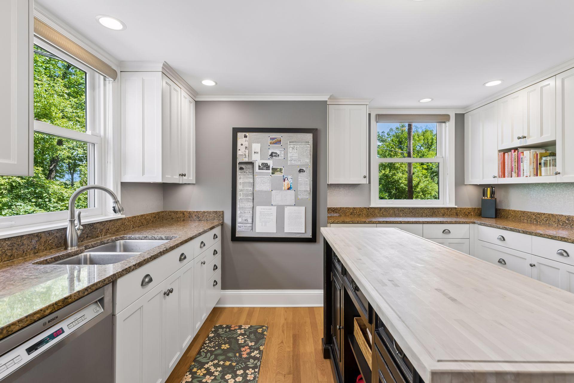 View of Residential at 1818 Kenwood Parkway, Minneapolis MN 55405, Minneapolis (34 of 60) - Mike Wilen | Minnesota Team Real Estate