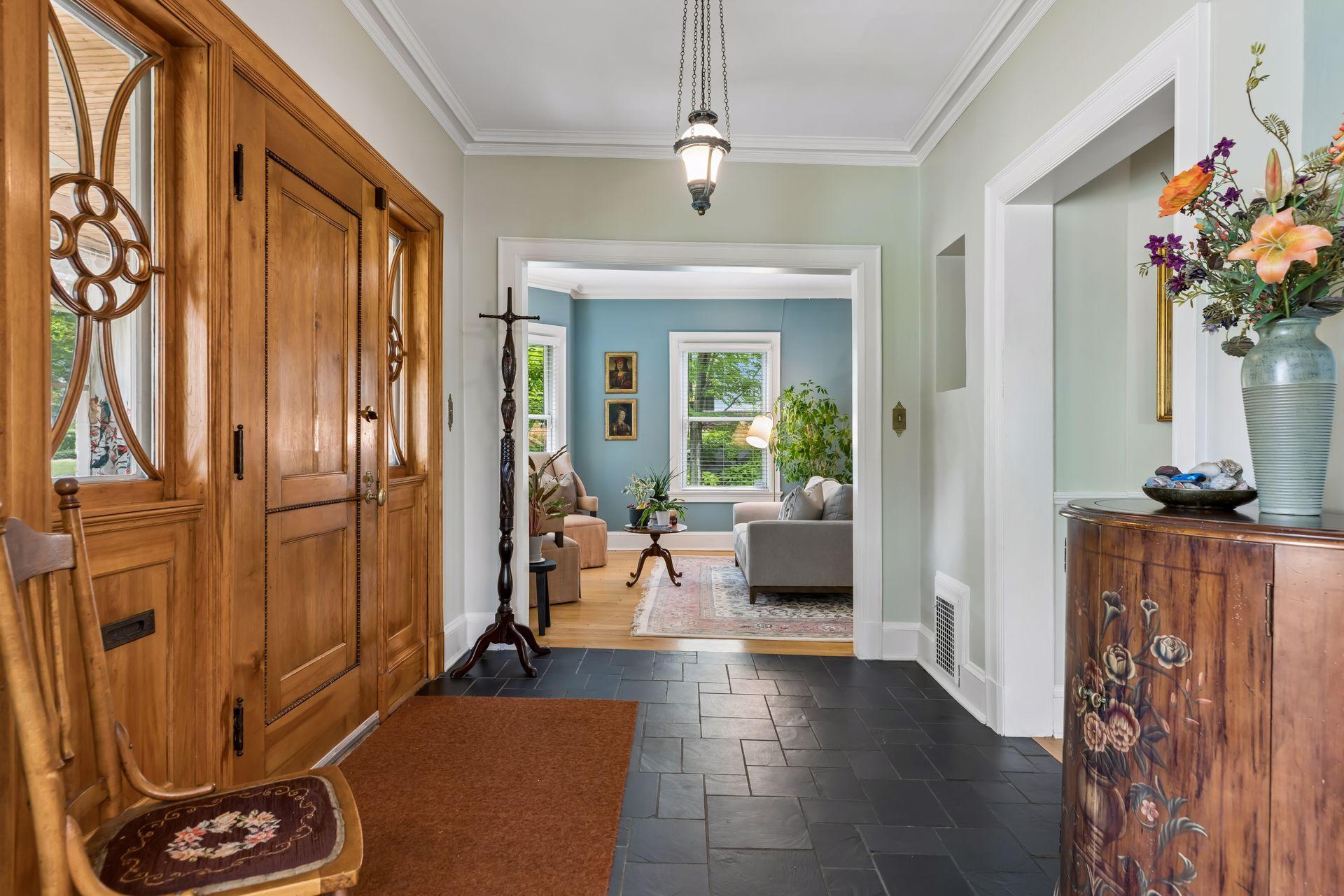 View of Residential at 1818 Kenwood Parkway, Minneapolis MN 55405, Minneapolis (14 of 60) - Mike Wilen | Minnesota Team Real Estate
