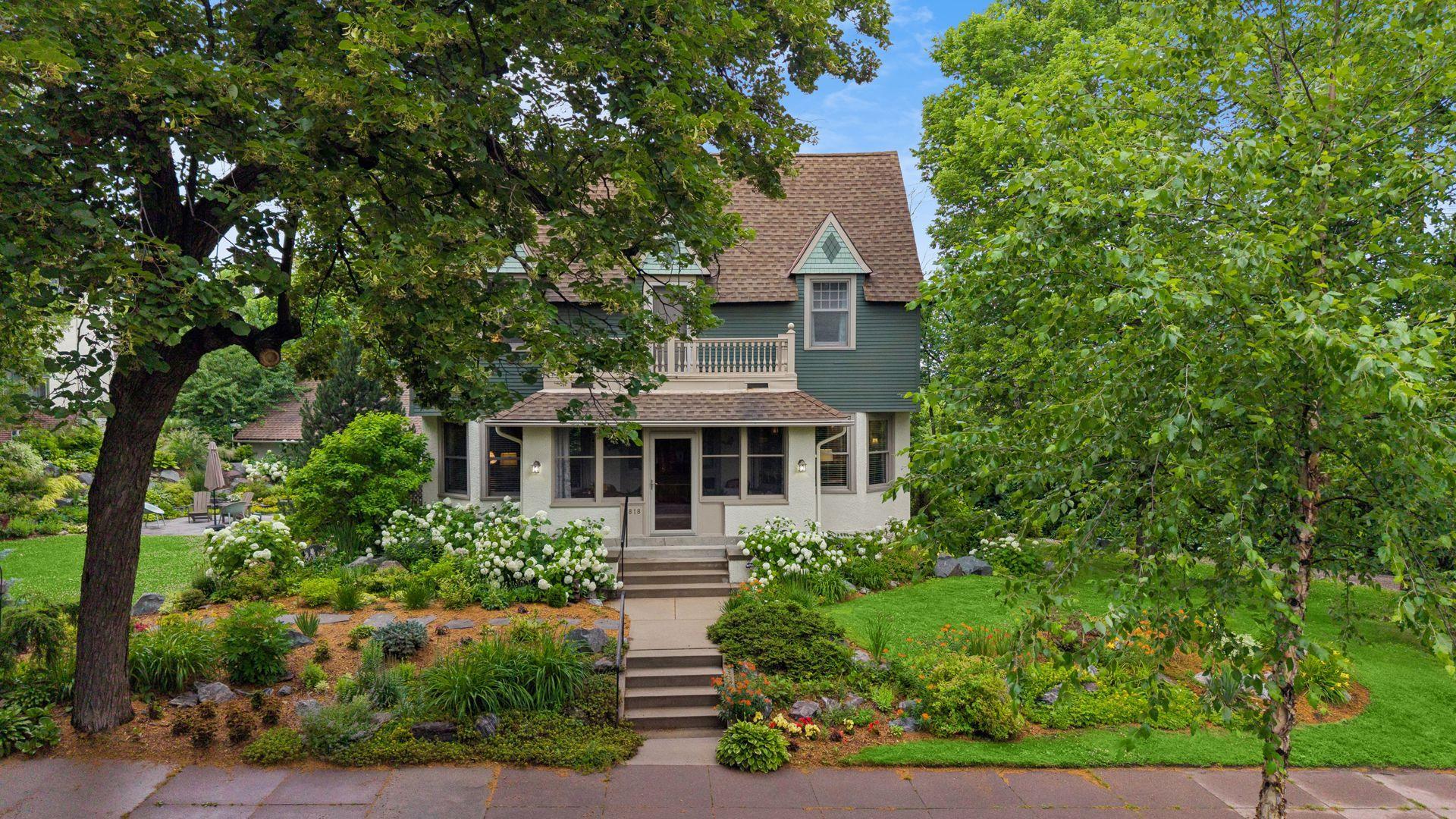 View of Residential at 1818 Kenwood Parkway, Minneapolis MN 55405, Minneapolis (2 of 60) - Mike Wilen | Minnesota Team Real Estate