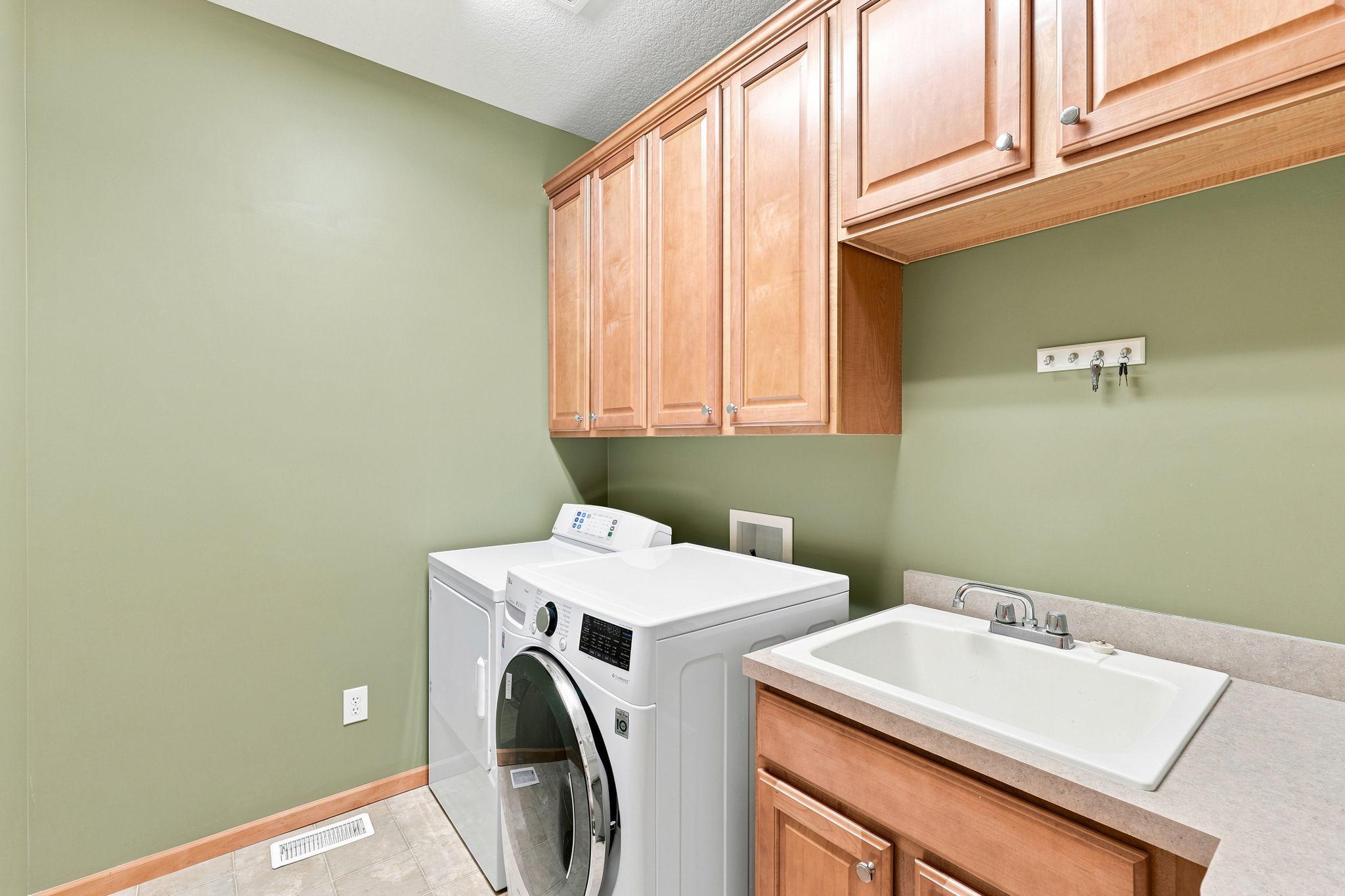 View of Residential at 7143 Arthur Drive, Woodbury MN 55125, Woodbury (10 of 26) - Mike Wilen | Minnesota Team Real Estate