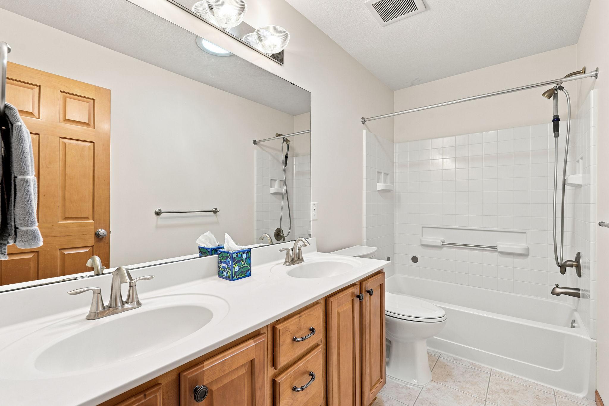 View of Residential at 7143 Arthur Drive, Woodbury MN 55125, Woodbury (17 of 26) - Mike Wilen | Minnesota Team Real Estate