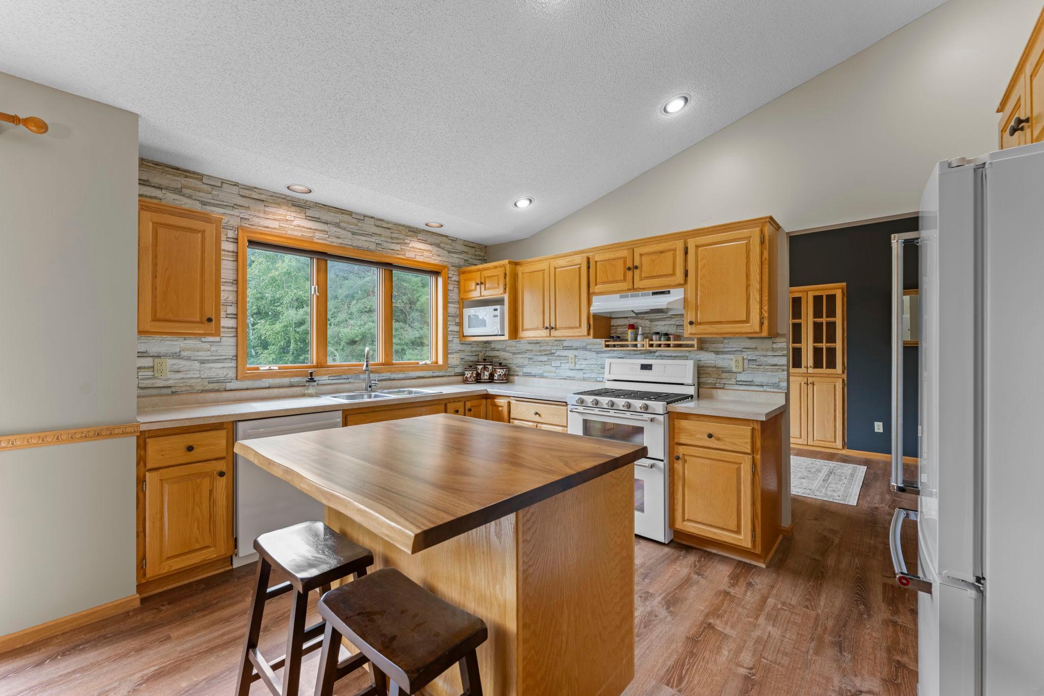 View of Residential at 19543 Naples Street, East Bethel MN 55011, East Bethel (8 of 44) - Mike Wilen | Minnesota Team Real Estate