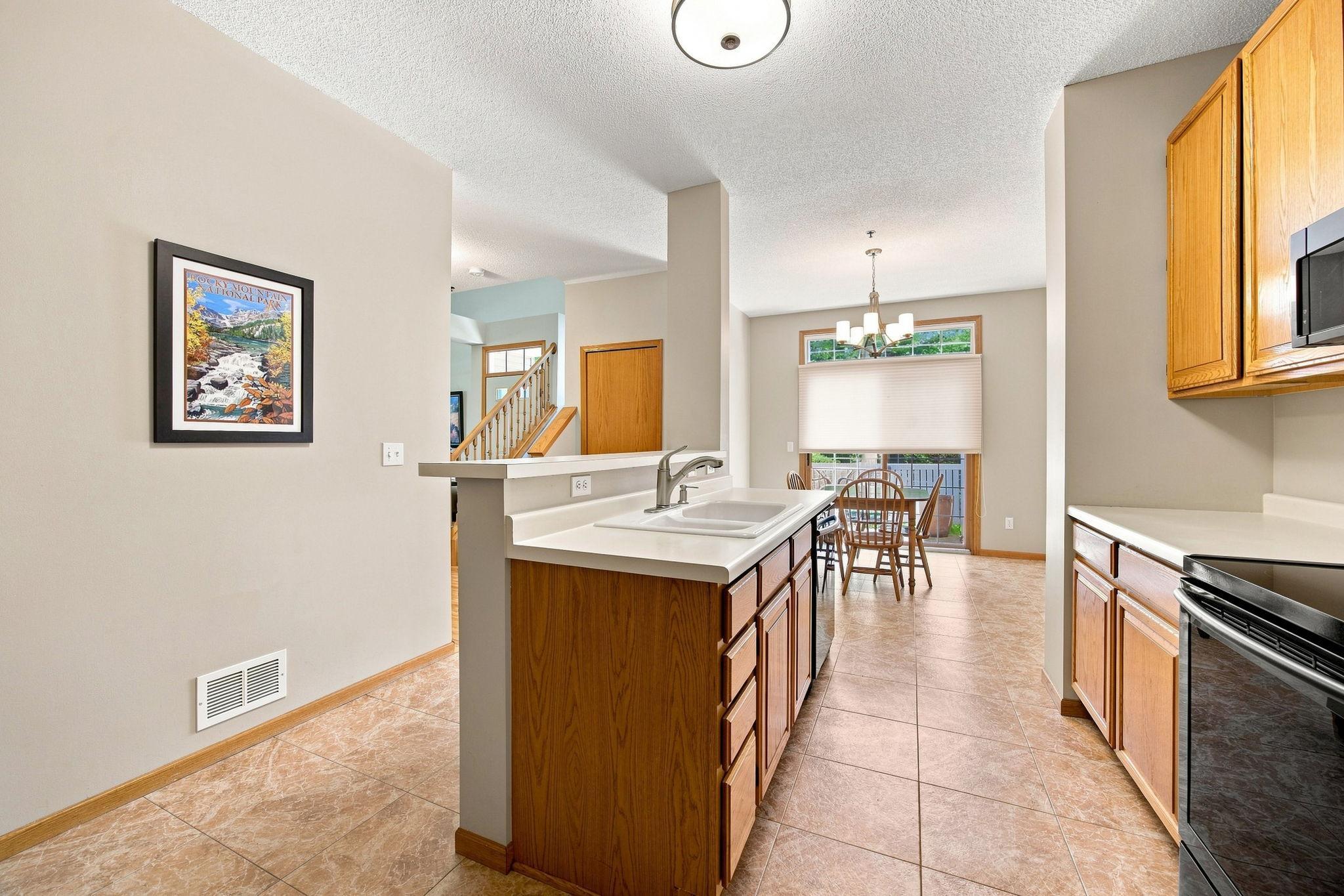 View of Residential at 8473 Cortland Road, Eden Prairie MN 55344, Eden Prairie (12 of 24) - Mike Wilen | Minnesota Team Real Estate