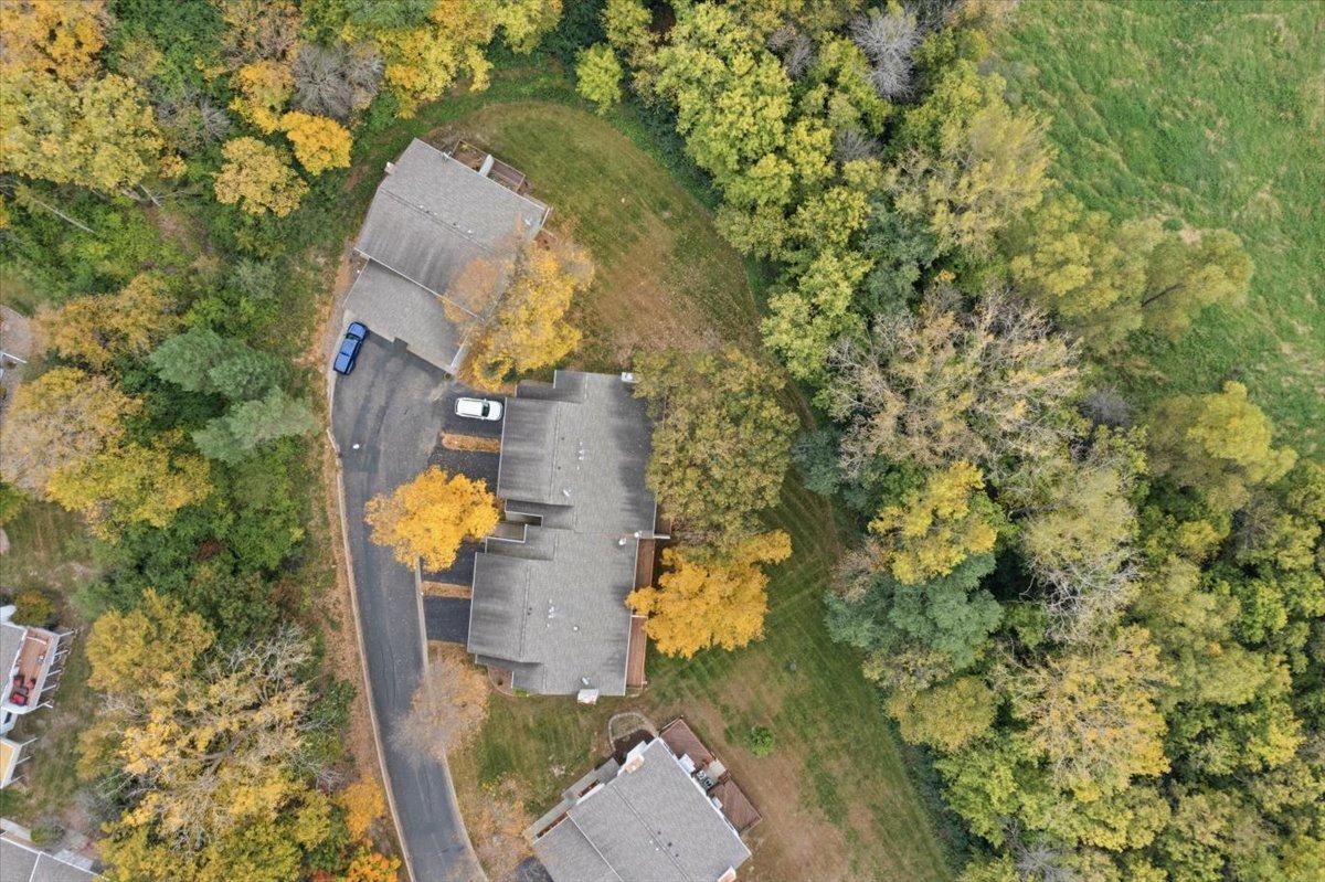 View of Residential at 18321 Creeks Bend Drive, Minnetonka MN 55345, Minnetonka (42 of 50) - Mike Wilen | Minnesota Team Real Estate