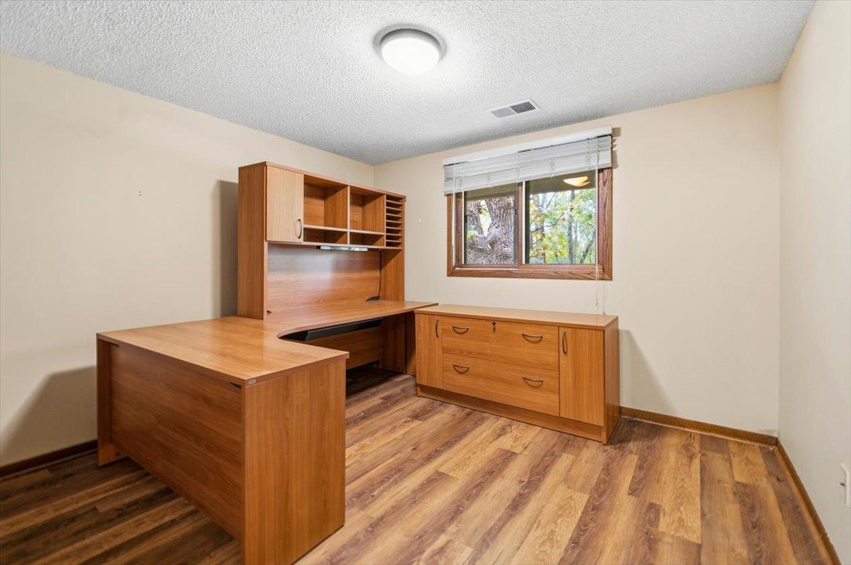 View of Residential at 18321 Creeks Bend Drive, Minnetonka MN 55345, Minnetonka (26 of 50) - Mike Wilen | Minnesota Team Real Estate