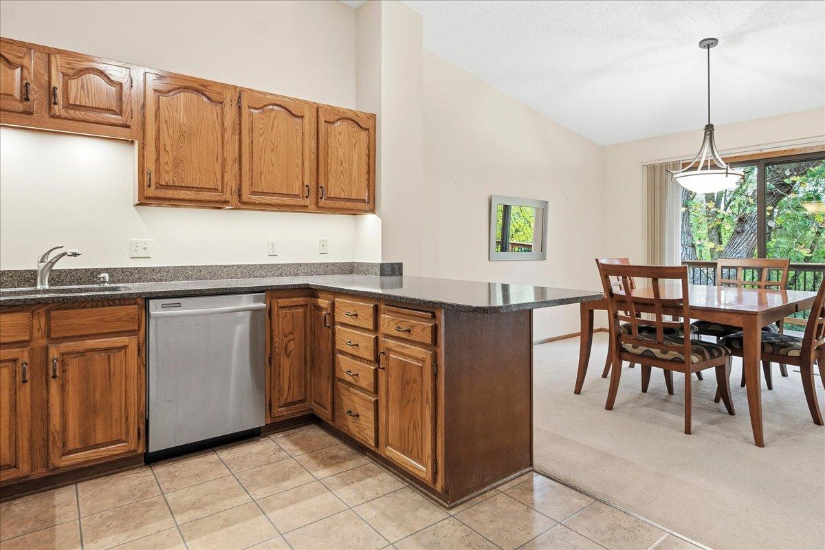 View of Residential at 18321 Creeks Bend Drive, Minnetonka MN 55345, Minnetonka (15 of 50) - Mike Wilen | Minnesota Team Real Estate