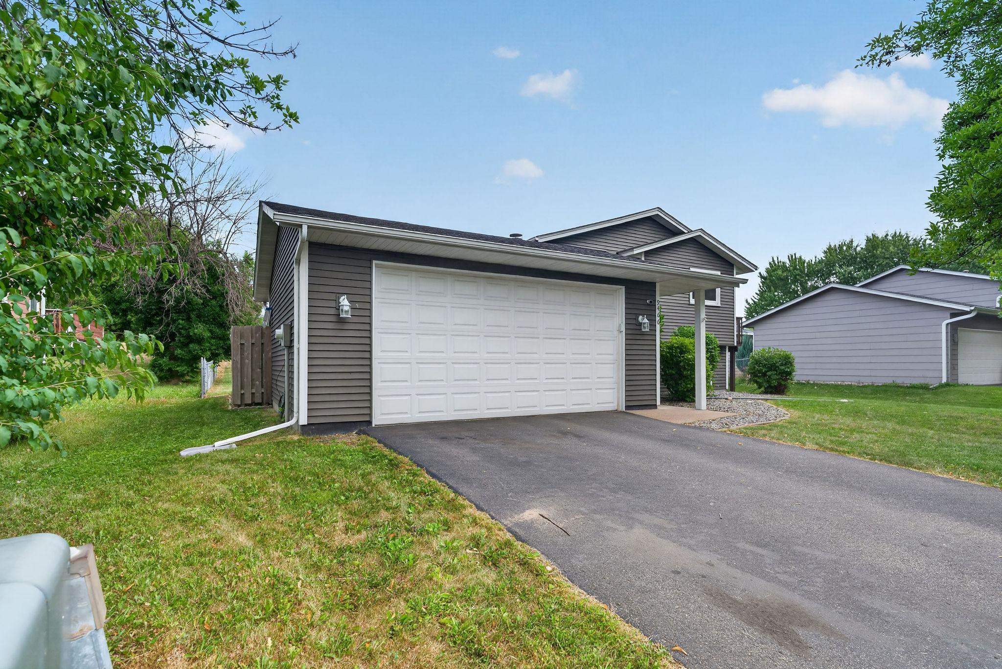 View of Residential at 9466 Irving Avenue, Brooklyn Park MN 55444, Brooklyn Park (17 of 59) - Mike Wilen | Minnesota Team Real Estate