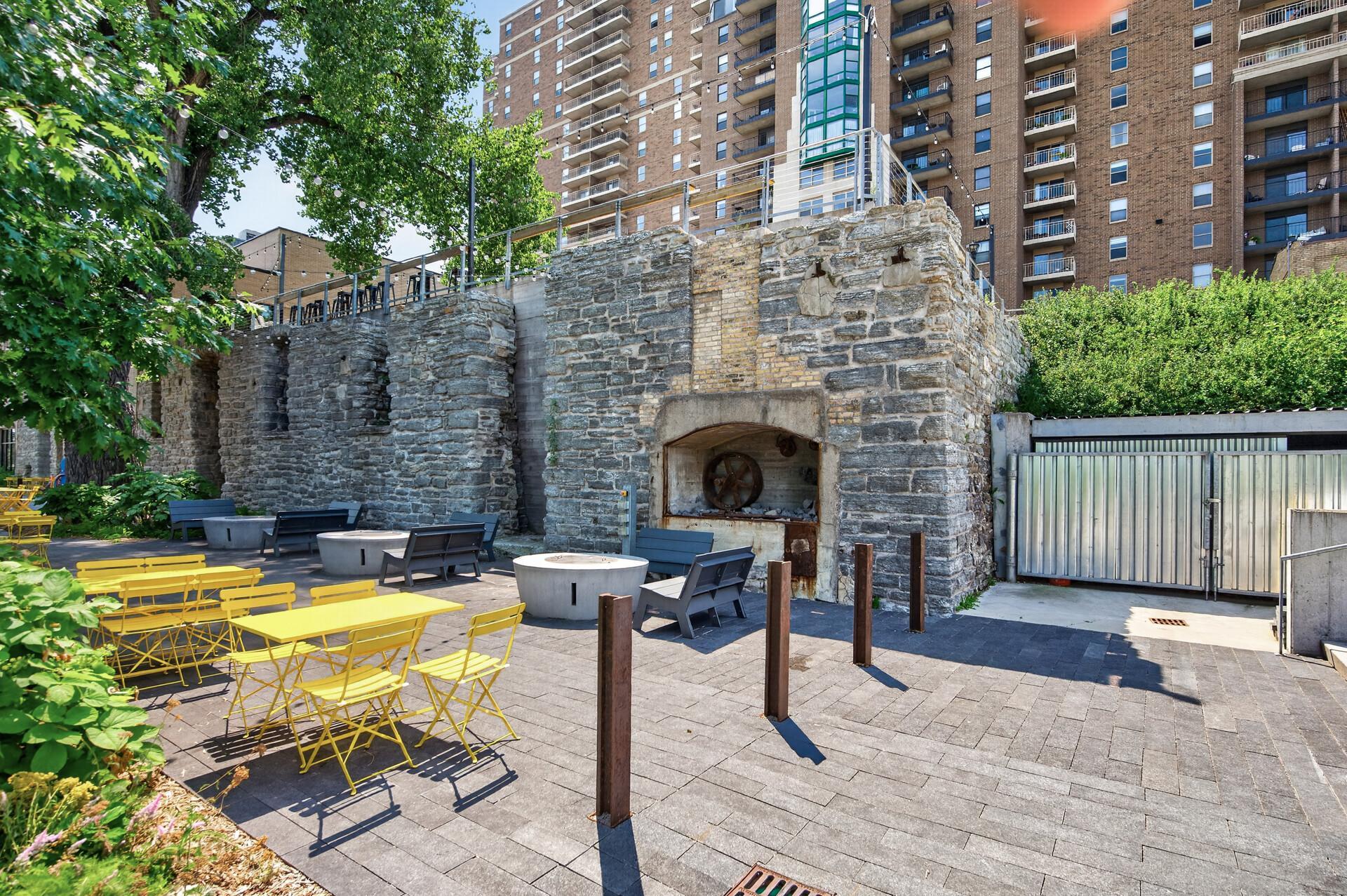 View of Residential at 401 1st Street #423, Minneapolis MN 55401, Minneapolis (69 of 79) - Mike Wilen | Minnesota Team Real Estate