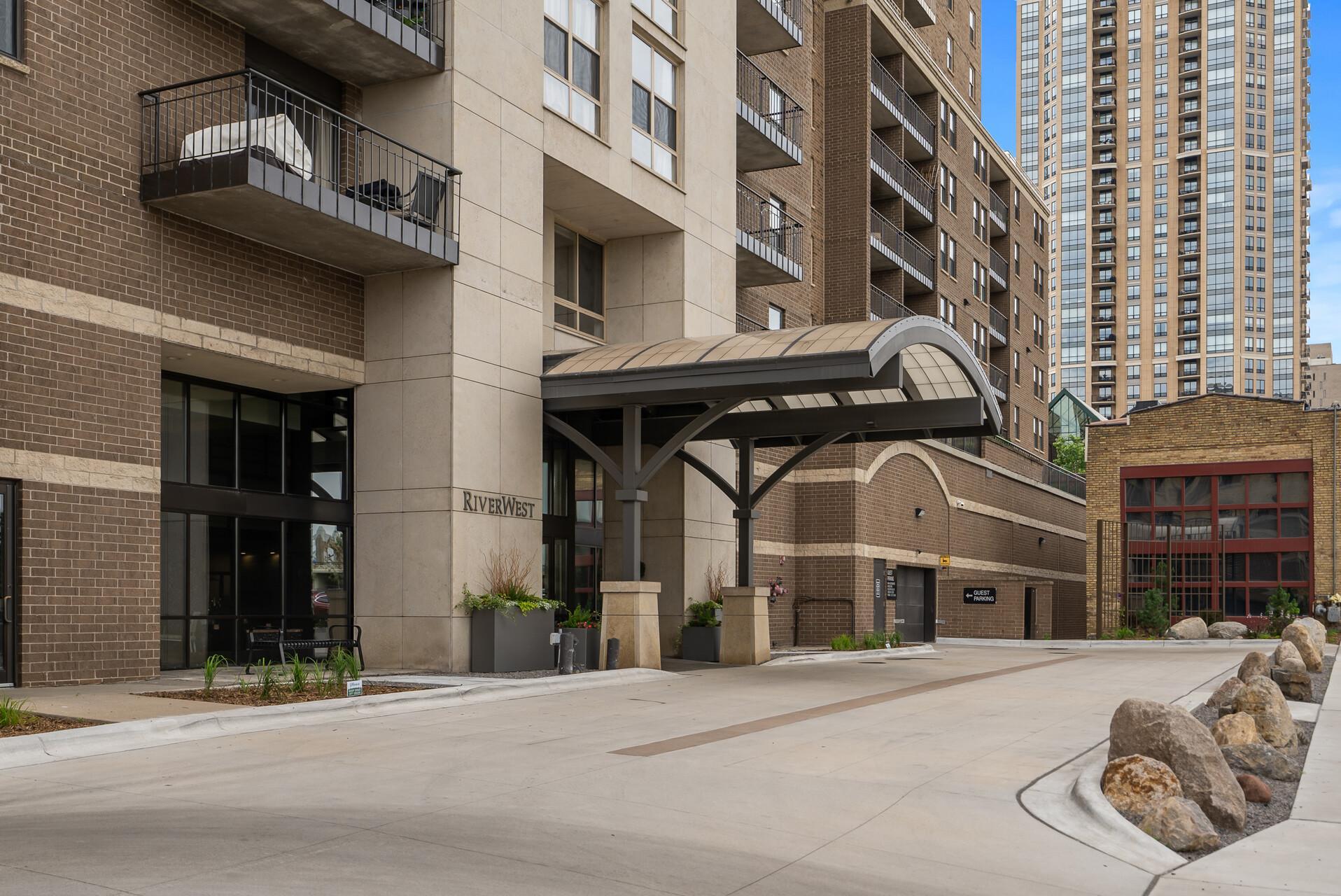 View of Residential at 401 1st Street #423, Minneapolis MN 55401, Minneapolis (64 of 79) - Mike Wilen | Minnesota Team Real Estate