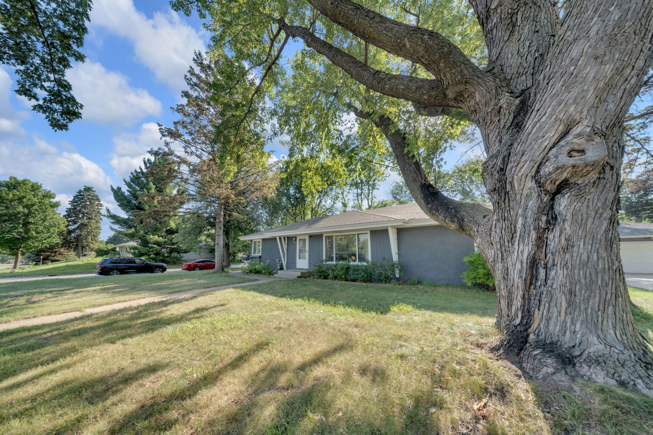 View of Residential at 2765 Merrill Street, Roseville MN 55113, Roseville (29 of 44) - Mike Wilen | Minnesota Team Real Estate