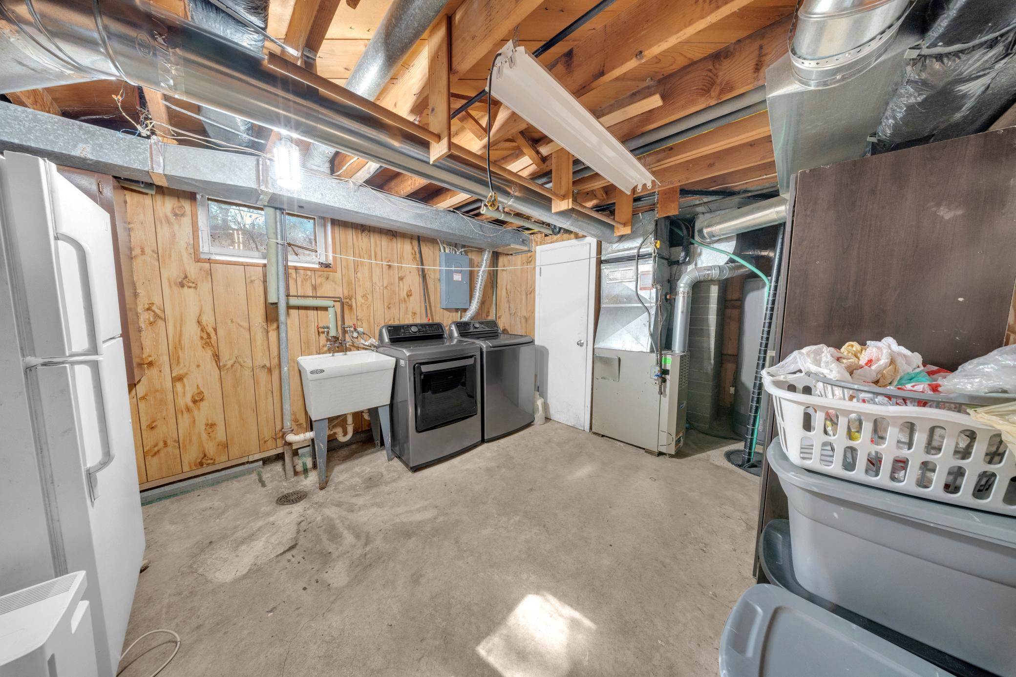 View of Residential at 2765 Merrill Street, Roseville MN 55113, Roseville (25 of 44) - Mike Wilen | Minnesota Team Real Estate