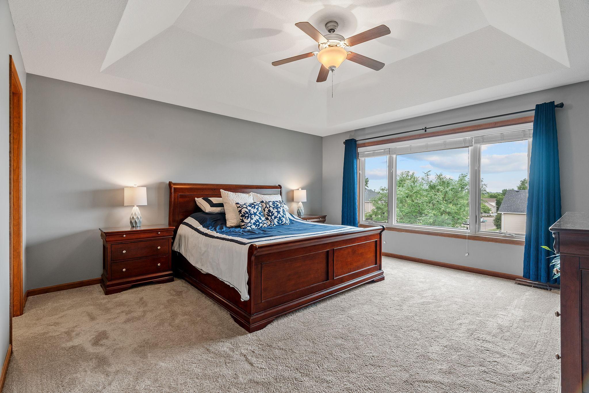 View of Residential at 950 Drew Drive, Woodbury MN 55129, Woodbury (23 of 49) - Mike Wilen | Minnesota Team Real Estate